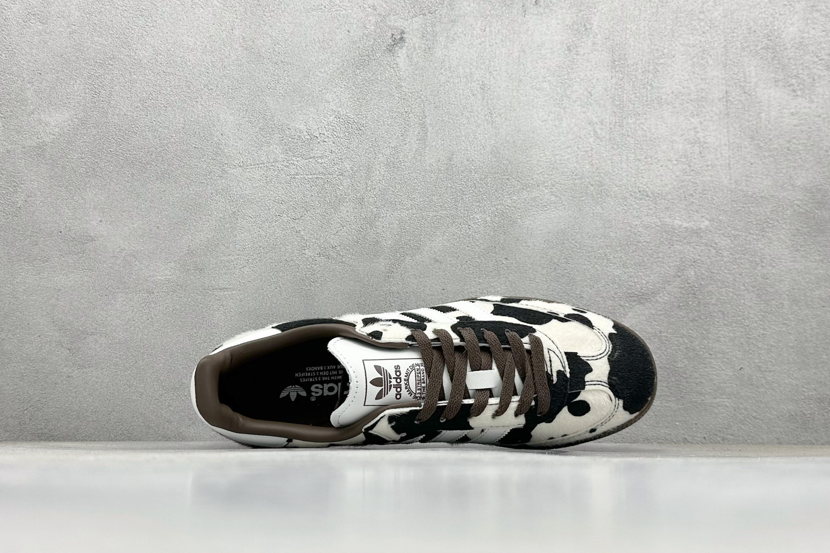 140 Addis Original Samba 复古桑巴板鞋 KK2238