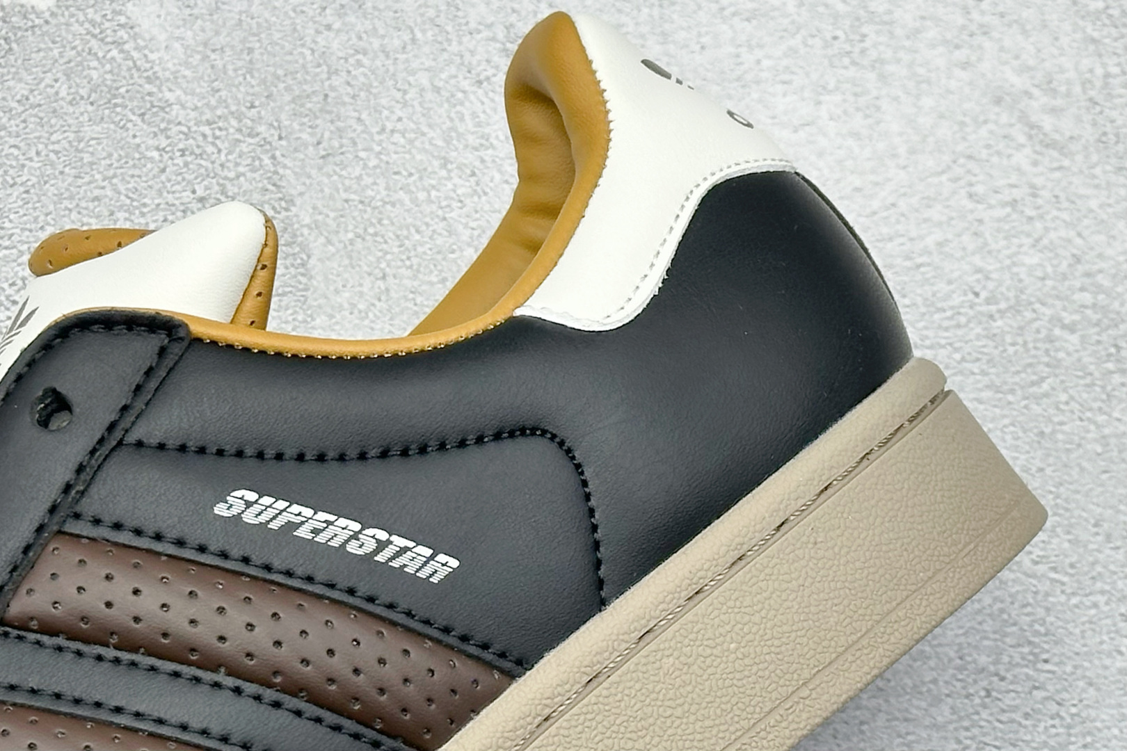 140 Adidas Originals Superstar II 贝壳头 JP9187