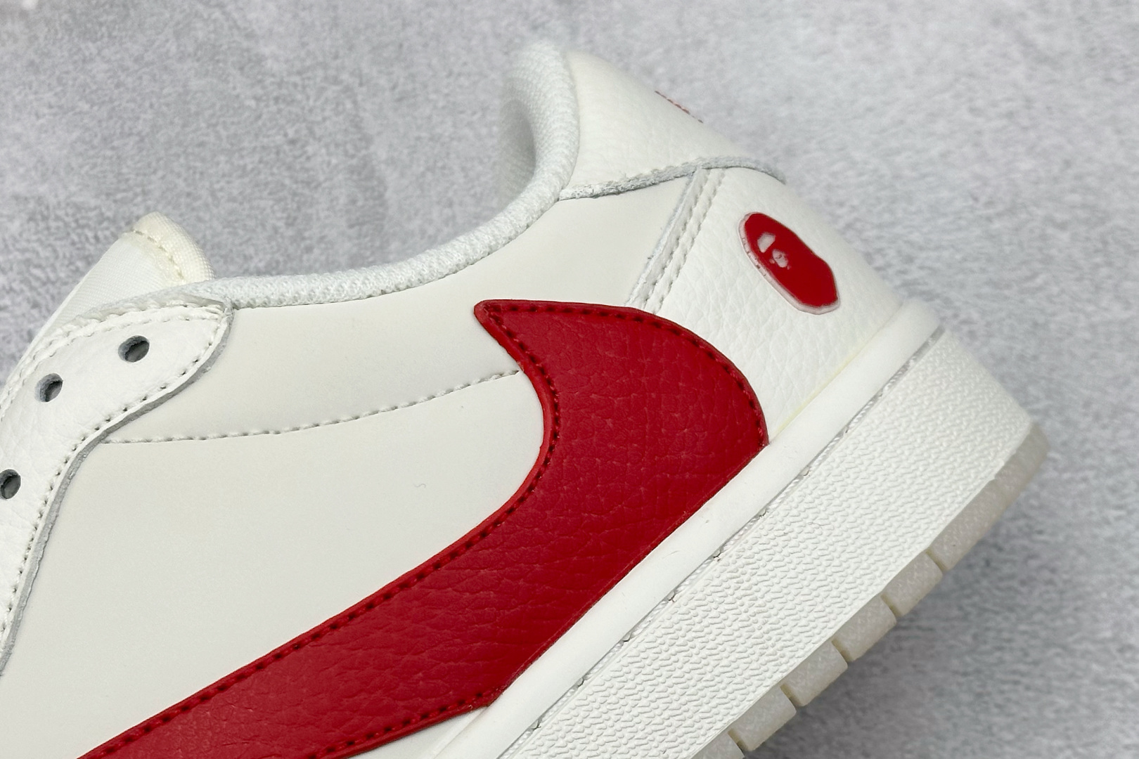 Travis Scott x Fragment Design x Jordan Air Jordan 1 Low SP Bape联名——“白红” DM7866-101