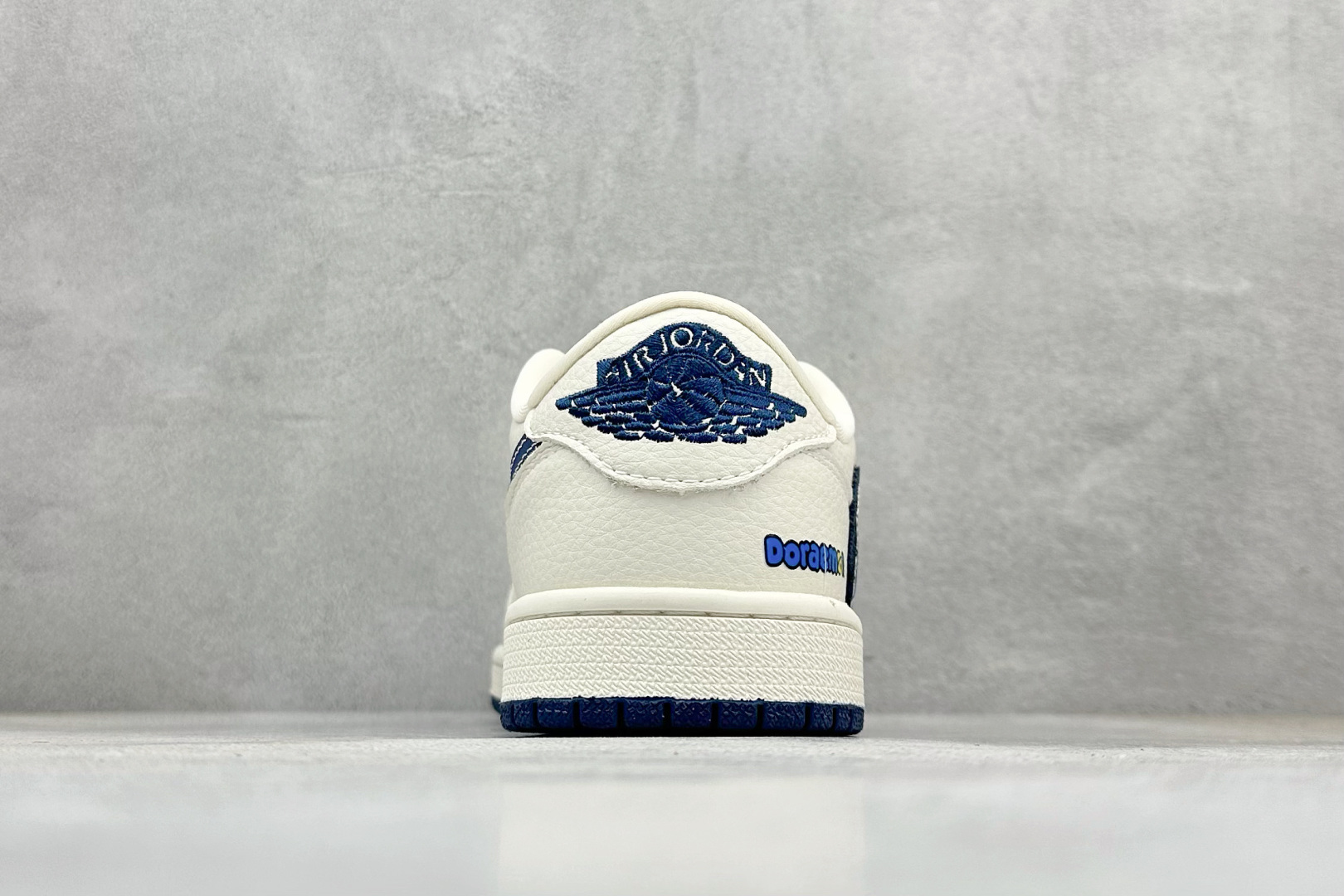 Travis Scott x Nike Air Jordan 1 Low x Doraemon Air Jordan 1 Low 哆啦A梦反转白蓝小勾倒钩 XB1979-015