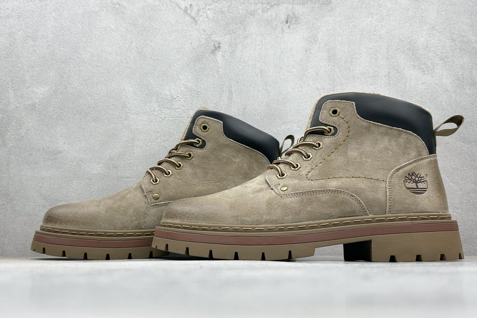 320 Timberland添柏岚/天伯伦秋冬新品（毛绒内里保暖锁热）秋冬必备户外休闲大黄靴系列 TB10039