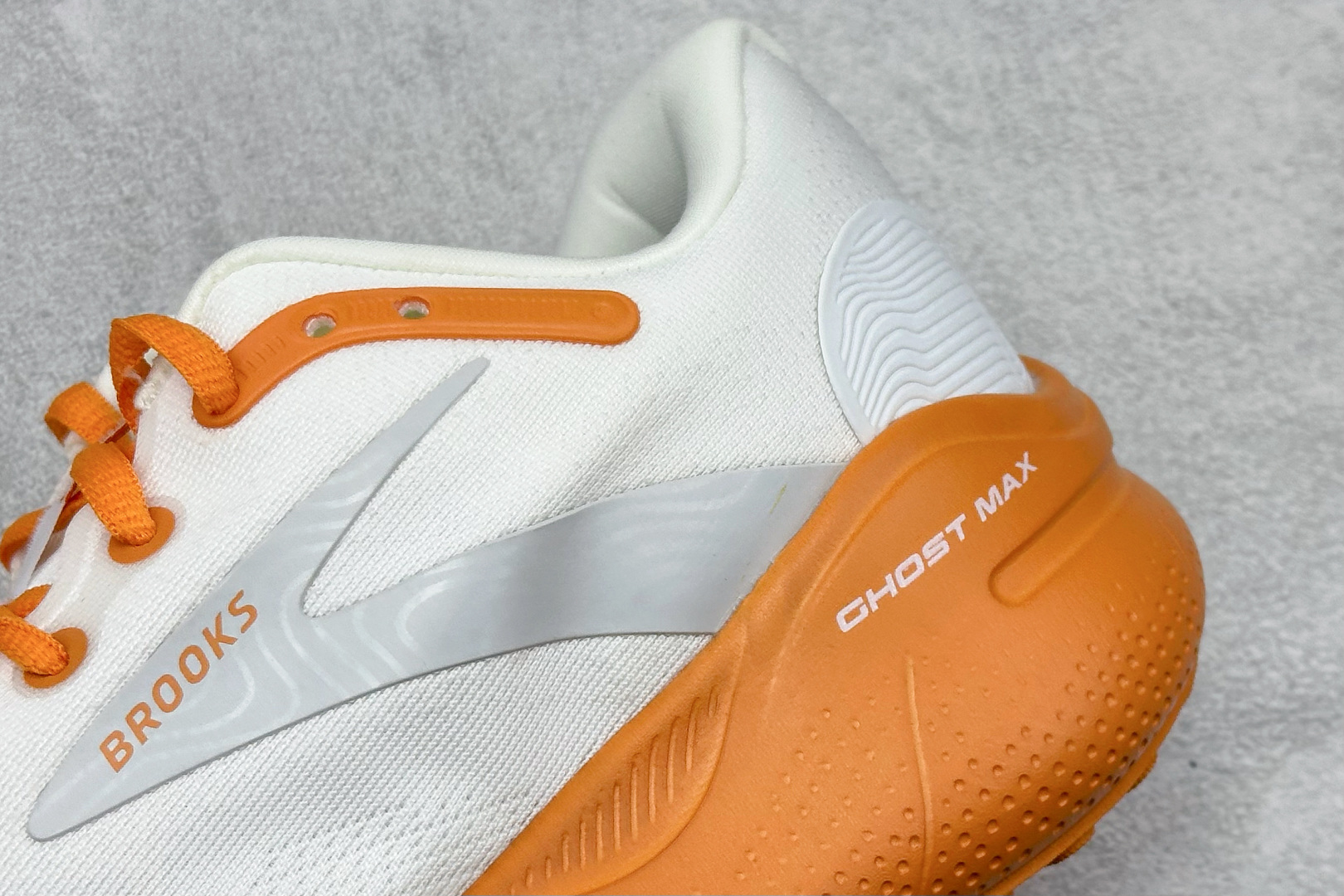 190 Brooks布鲁克斯 Ghost 网面时尚 网布耐磨透气 低帮 休闲跑步鞋 110406-1D-189-Chinese UA Cheap High Quatity Brand Clothes Bags handbags Sneakers wholesale wholesaler seller from China Factory suppliers Fashion Clothing Shoes best Quality Beautiful Price 190 Brooks布鲁克斯 Ghost 网面时尚 网布耐磨透气 低帮 休闲跑步鞋 110406-1D-189