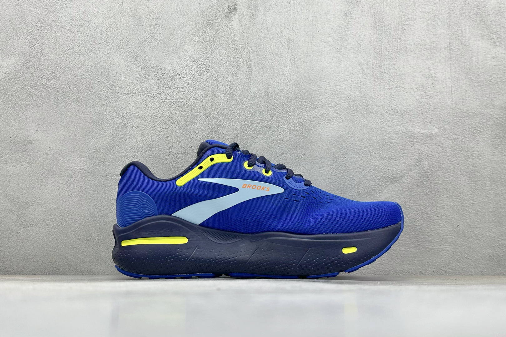 190 Brooks布鲁克斯 Ghost 网面时尚 网布耐磨透气 低帮 休闲跑步鞋 110406-470-Chinese UA Cheap High Quatity Brand Clothes Bags handbags Sneakers wholesale wholesaler seller from China Factory suppliers Fashion Clothing Shoes best Quality Beautiful Price 190 Brooks布鲁克斯 Ghost 网面时尚 网布耐磨透气 低帮 休闲跑步鞋 110406-470