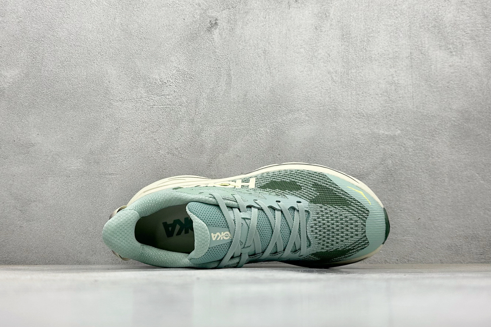 180 HOKA ONE ONE Challenger 8 织物减震防滑耐磨透气 低帮跑步鞋 1168716/J