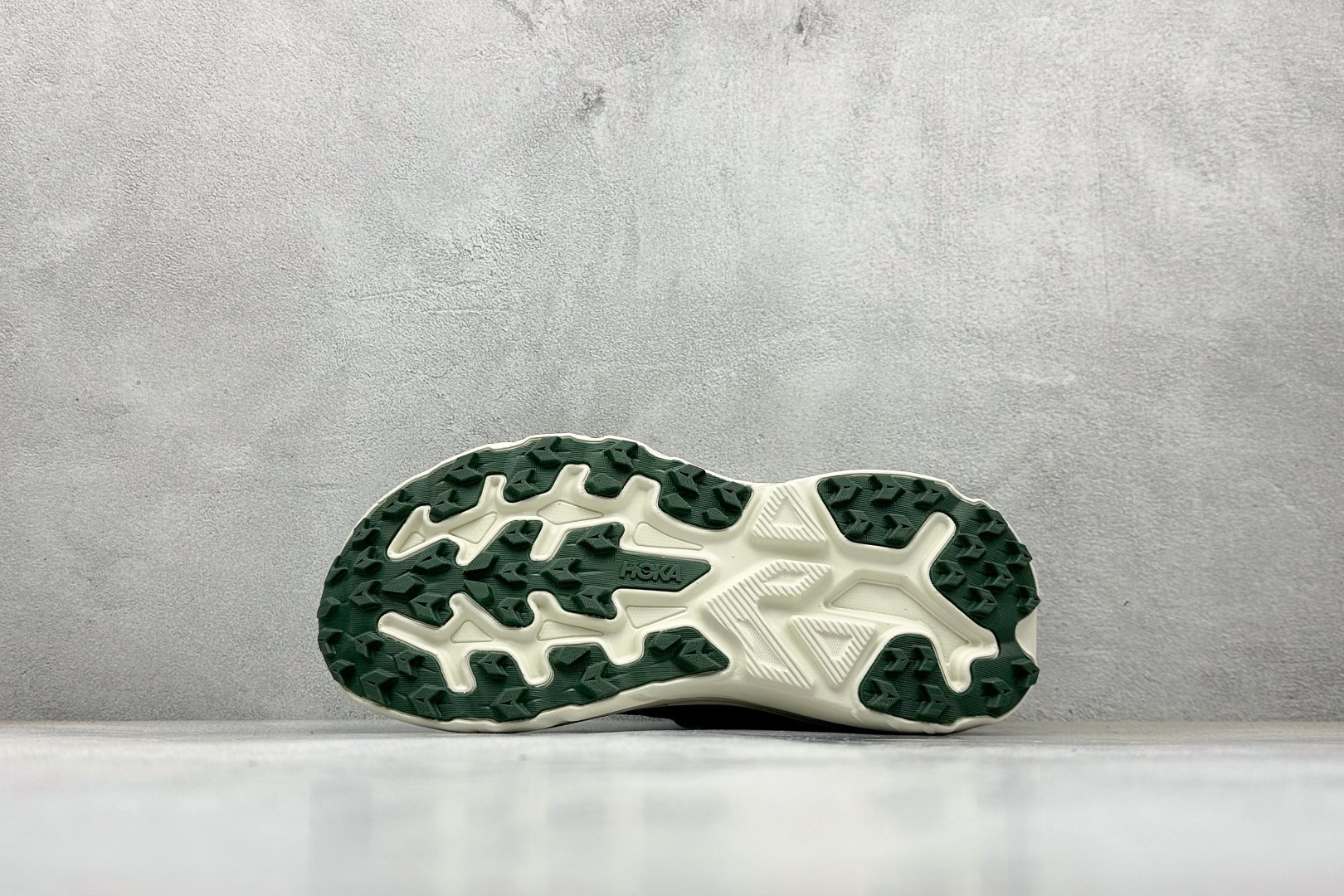 180 HOKA ONE ONE Challenger 8 织物减震防滑耐磨透气 低帮跑步鞋 1168716/J