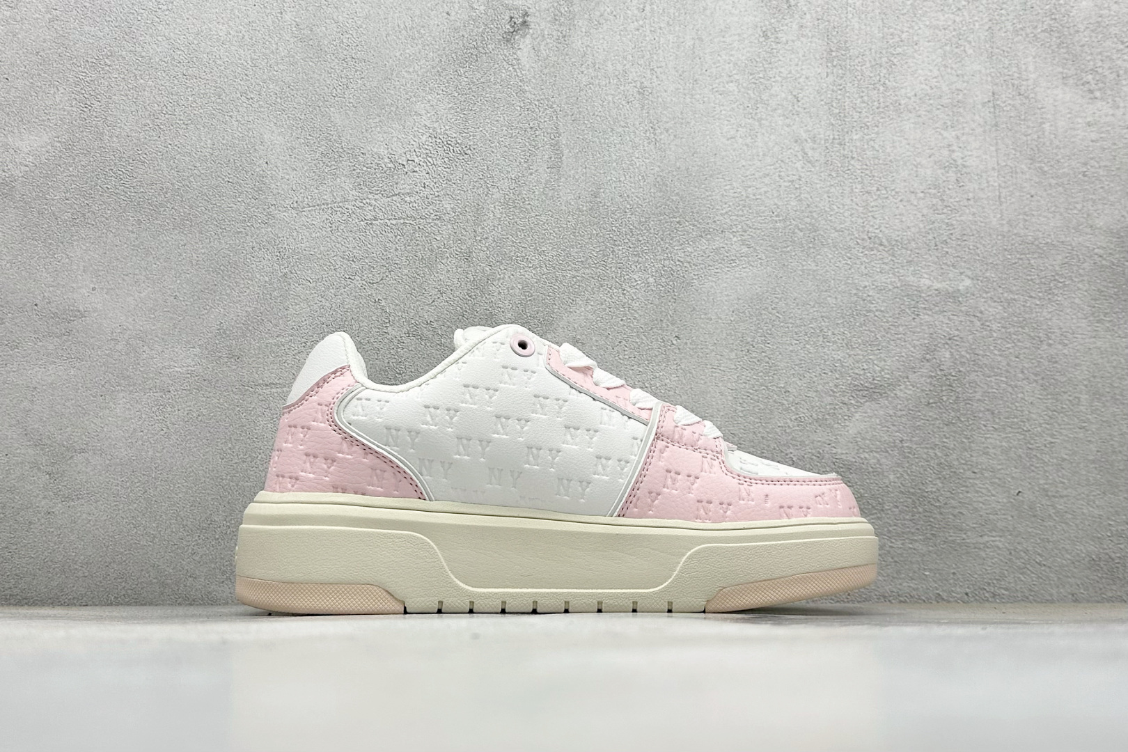 180 New York Yankees x MLB Chunky Liner Low 学长系列低帮老爹风轻量增高厚底百搭休闲运动板鞋 3ASXE035N