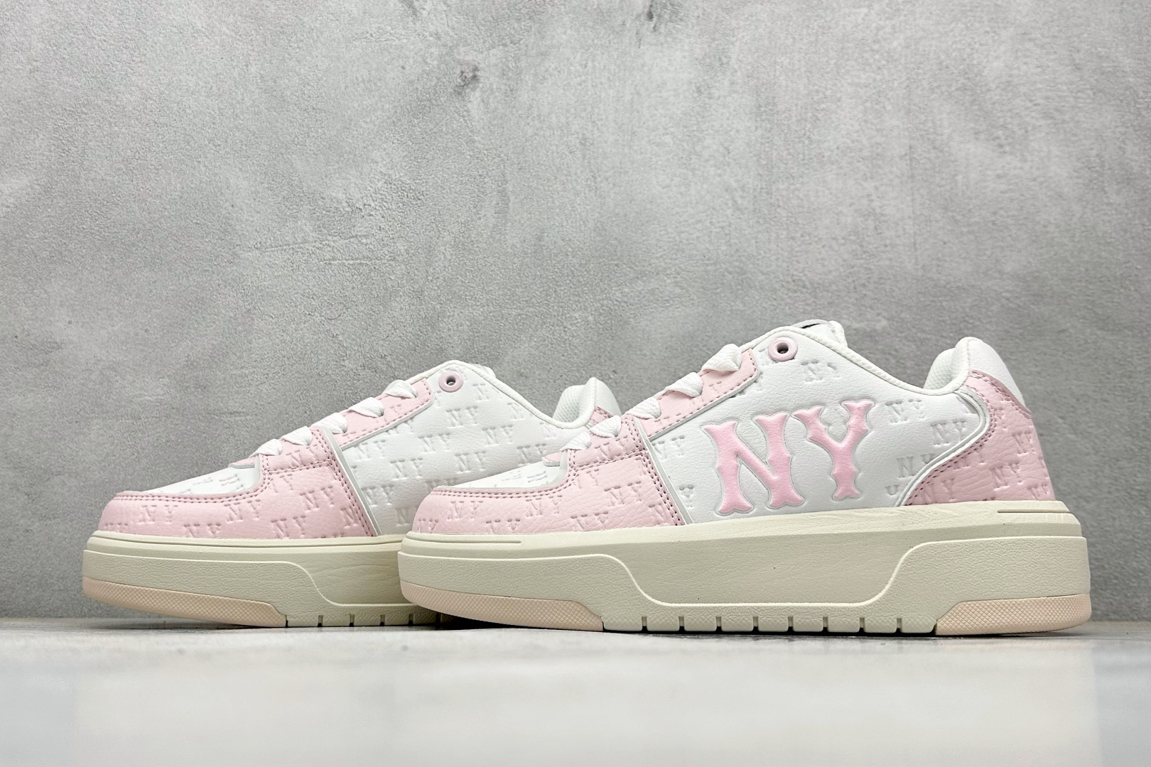 180 New York Yankees x MLB Chunky Liner Low 学长系列低帮老爹风轻量增高厚底百搭休闲运动板鞋 3ASXE035N