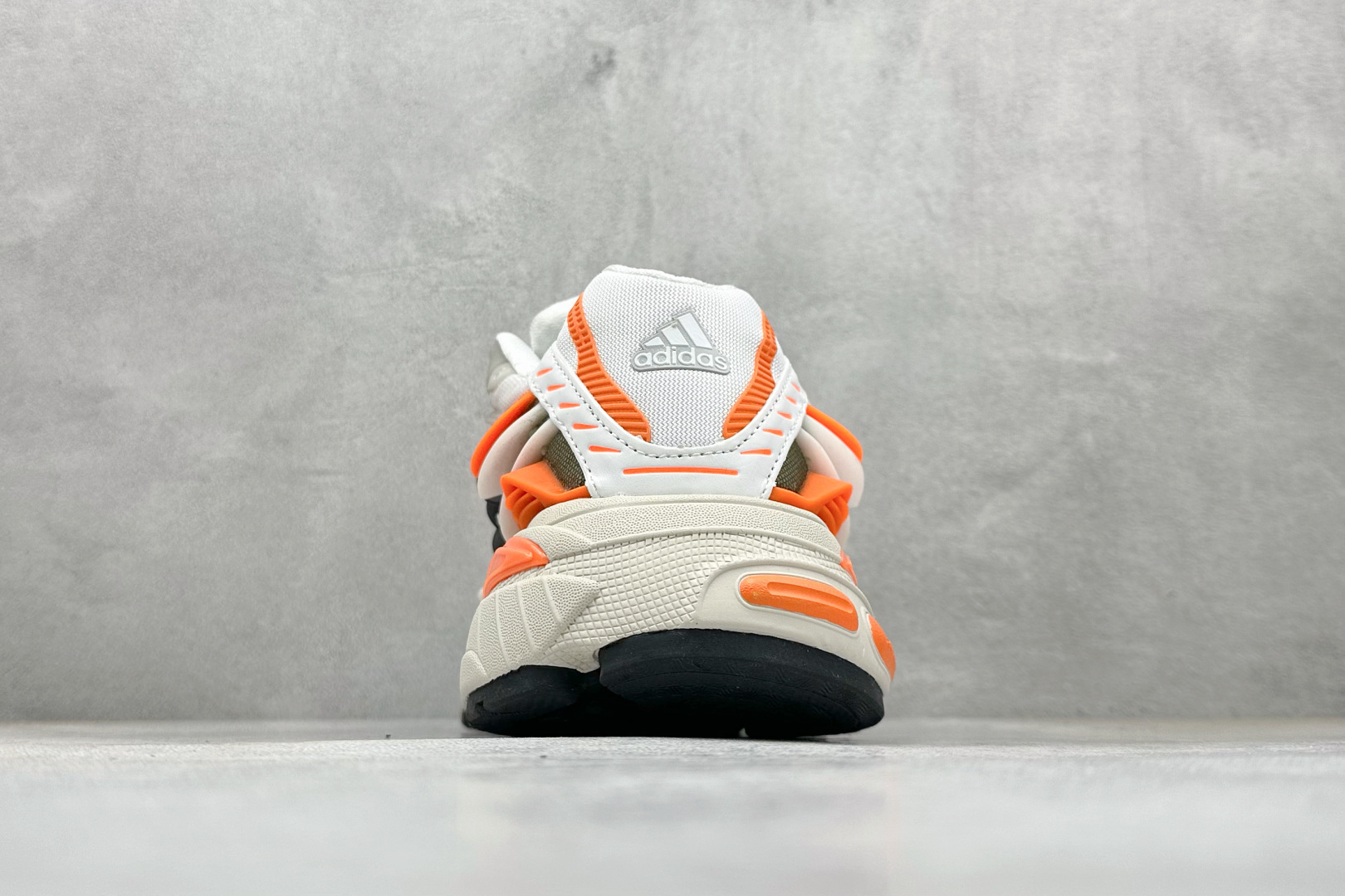 270 Pharrell x AD Adistar Jellyfish 联名款低帮复古风老爹鞋 JP9261-Chinese UA Cheap High Quatity Brand Clothes Bags handbags Sneakers wholesale wholesaler seller from China Factory suppliers Fashion Clothing Shoes best Quality Beautiful Price 270 Pharrell x AD Adistar Jellyfish 联名款低帮复古风老爹鞋 JP9261