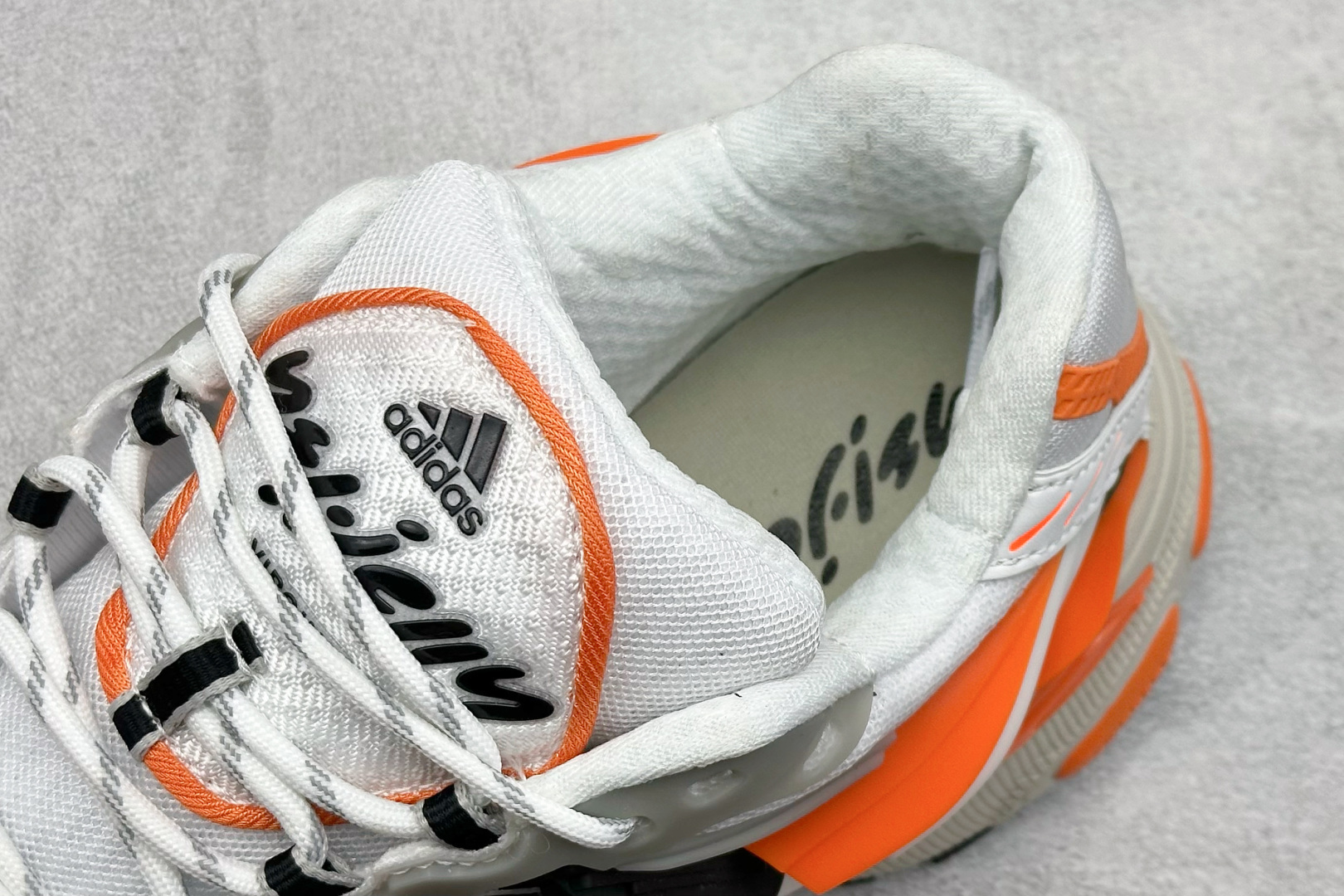 270 Pharrell x AD Adistar Jellyfish 联名款低帮复古风老爹鞋 JP9261-Chinese UA Cheap High Quatity Brand Clothes Bags handbags Sneakers wholesale wholesaler seller from China Factory suppliers Fashion Clothing Shoes best Quality Beautiful Price 270 Pharrell x AD Adistar Jellyfish 联名款低帮复古风老爹鞋 JP9261