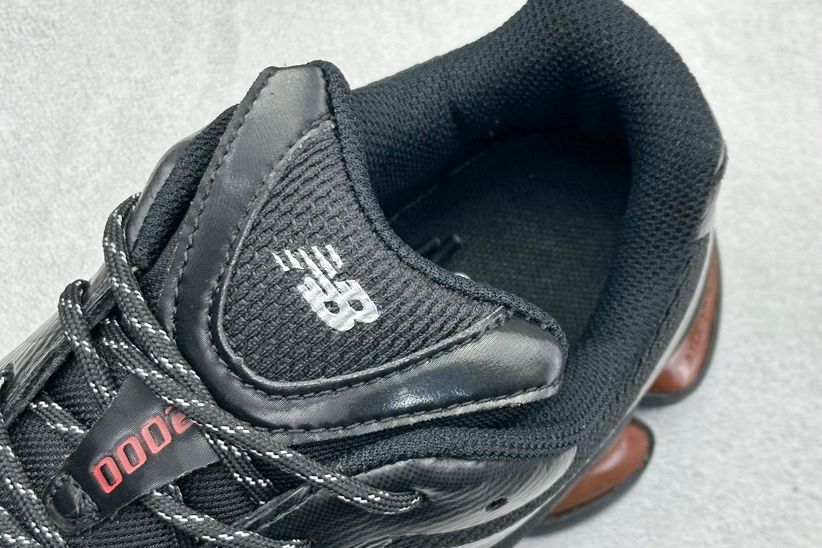 190 New Balance 2000系列复古老爹风休闲运动慢跑鞋 U200011D