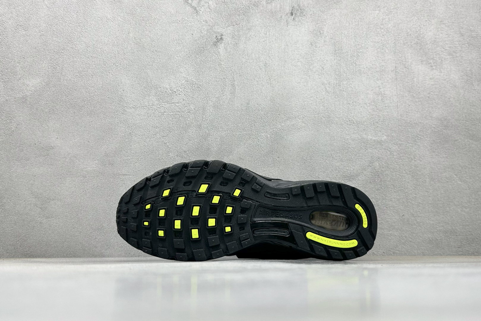 Nike Air Pegasus Wave 时尚百搭耐磨透气支撑 低帮 休闲训练跑步鞋 IB0612-001