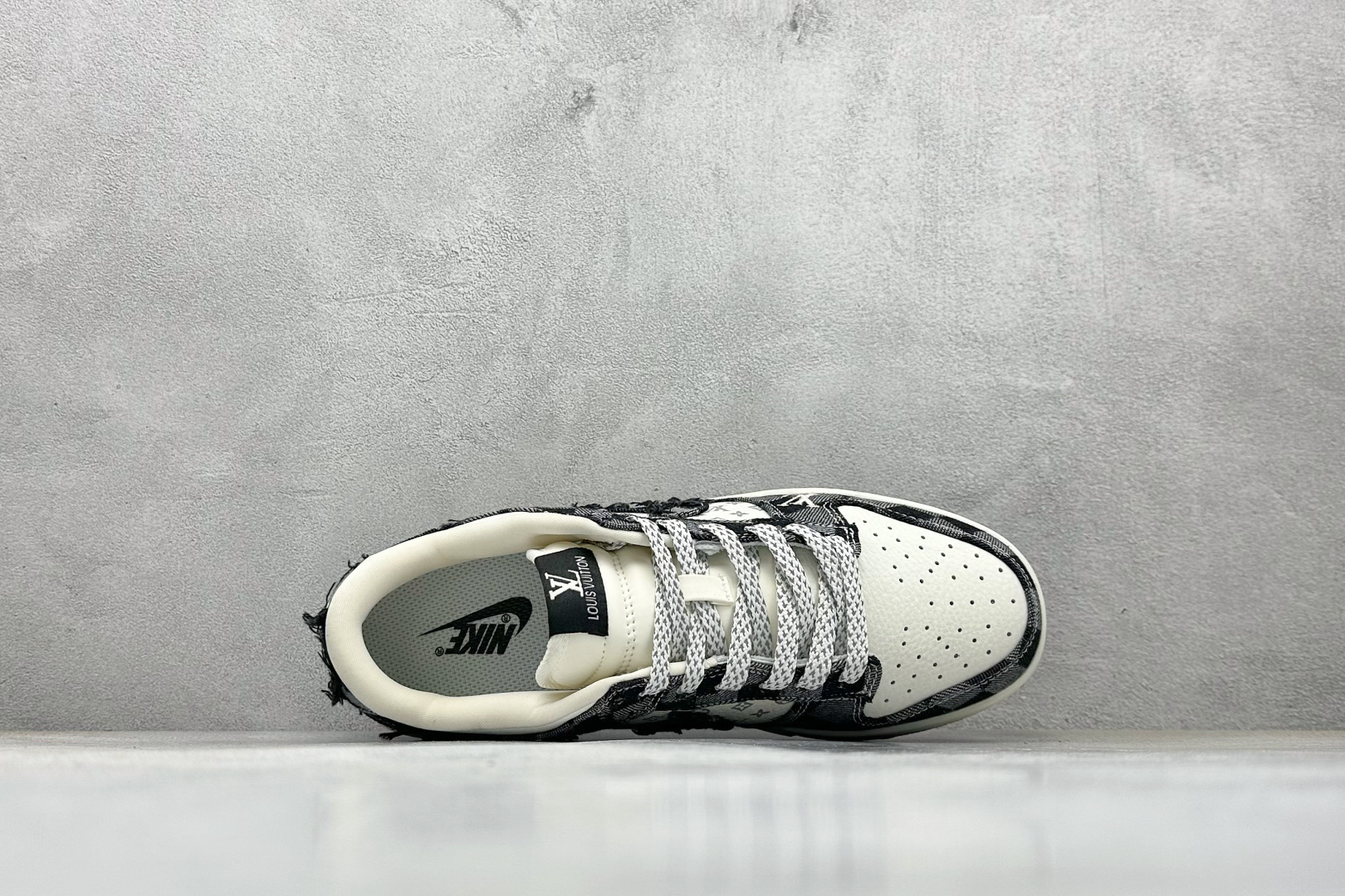 Nike SB Dunk Low 白黑格子牛仔 周年高端定制 低帮休闲板鞋 YF9511-901