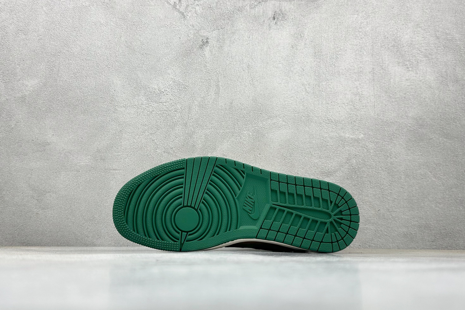 Air Jordan 1 Low AJ1 乔1 古驰联名 花纹米绿红 高端定制 低帮休闲板鞋 QW5088-206