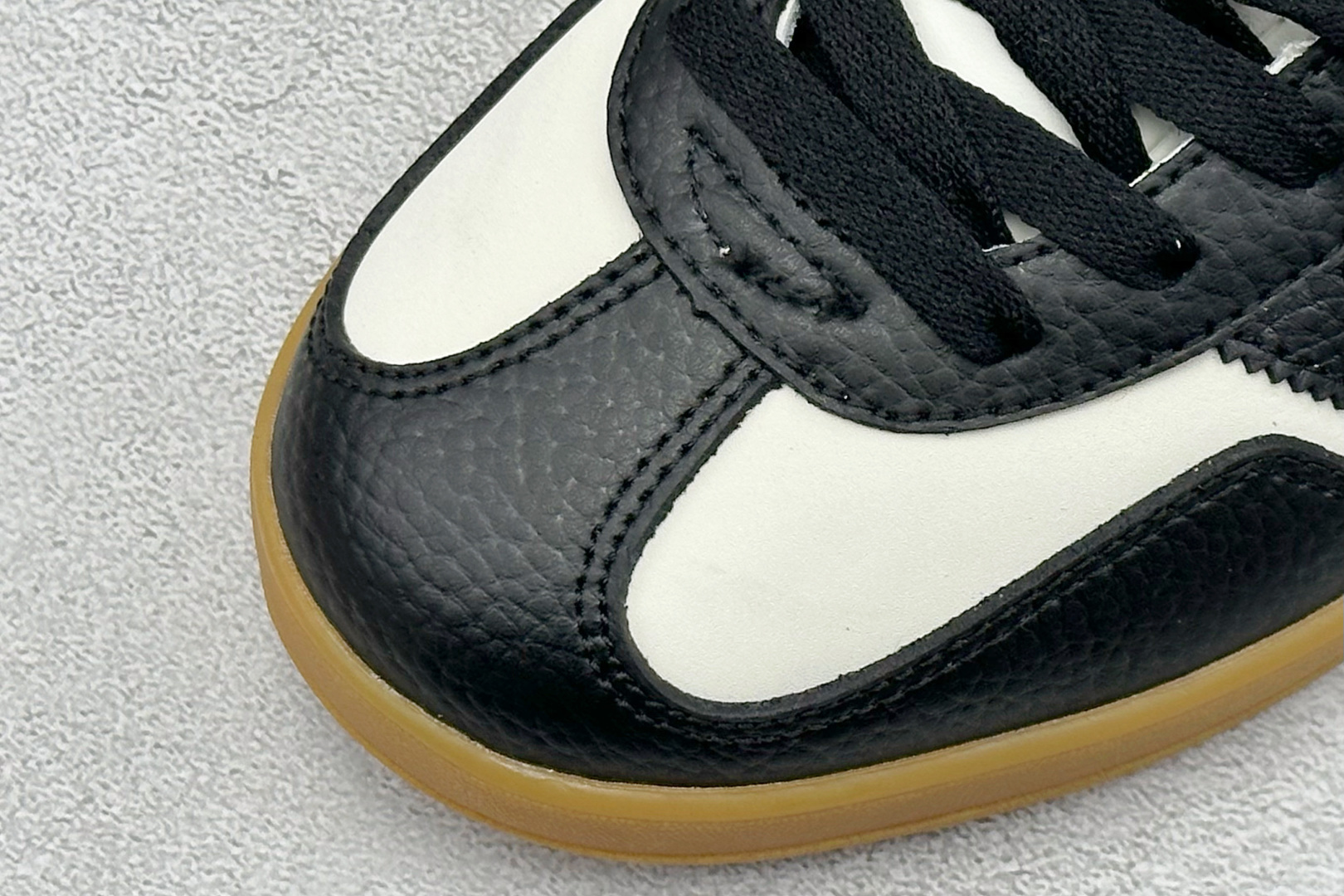 180 Adidas SAMBA x 闪电联名休闲板鞋 SC9207-722