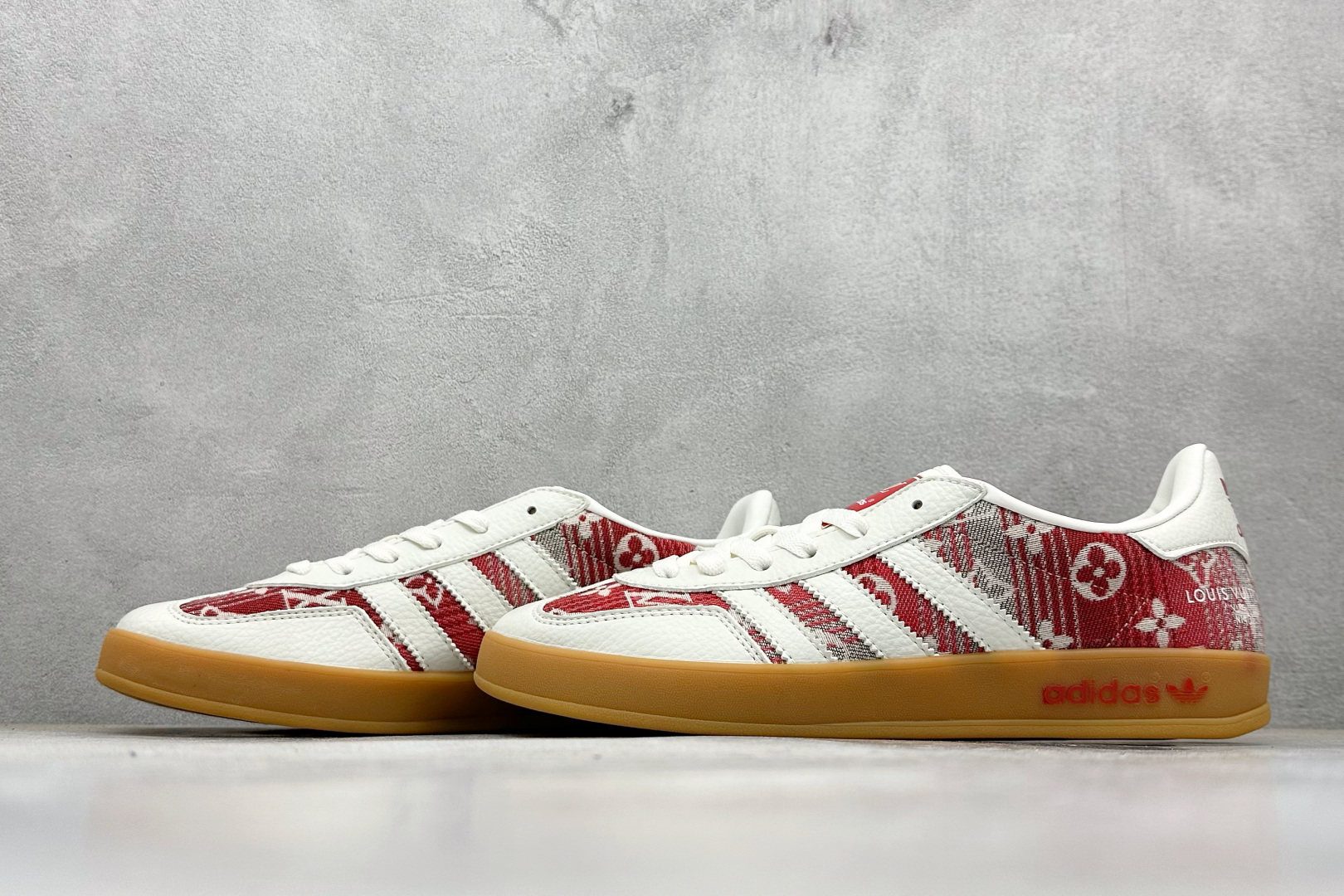 180 Adidas SAMBA x LV联名休闲板鞋 SC9207-734