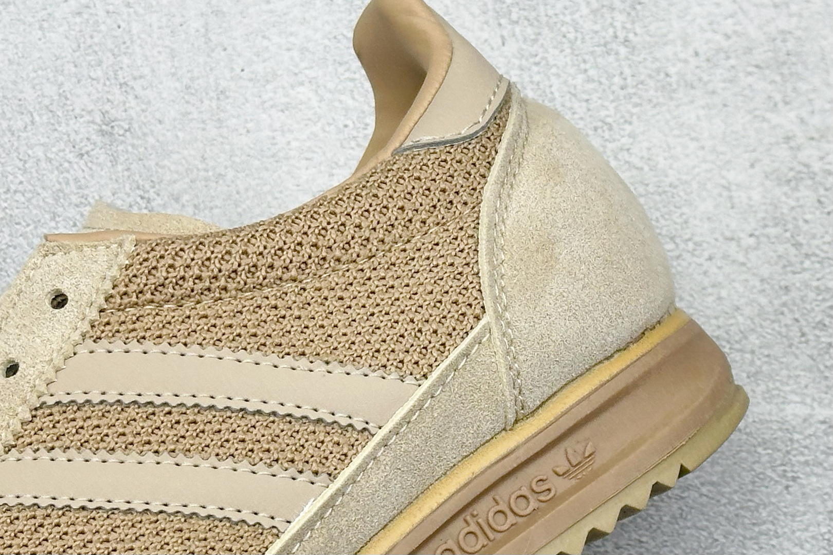 170 XS版AD Originals SL 72 RS 阿迪休闲防滑耐磨低帮板鞋 JH5104-Chinese UA Cheap High Quatity Brand Clothes Bags handbags Sneakers wholesale wholesaler seller from China Factory suppliers Fashion Clothing Shoes best Quality Beautiful Price 170 XS版AD Originals SL 72 RS 阿迪休闲防滑耐磨低帮板鞋 JH5104