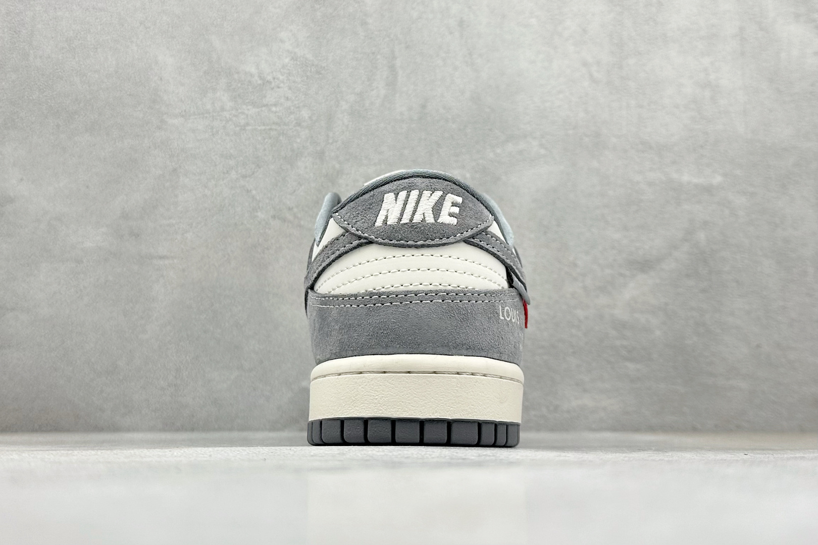 XC版Nike SB Dunk Low 联名 灰猪八红标 周年高端定制 低帮休闲板鞋 CX5050-Y13