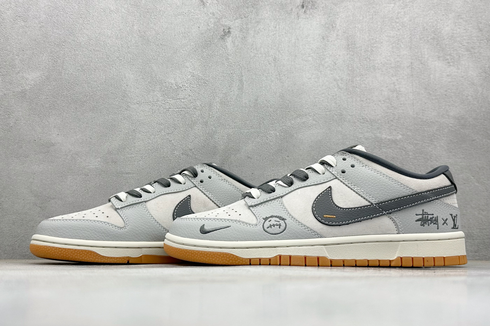 SC版Nike SB Dunk Low 联名 石墨灰 高端定制 低帮休闲板鞋 SG6688-006