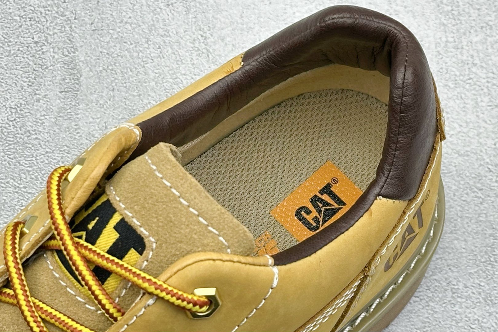 280 CAT/卡特 硬汉推土机品牌 秋冬新款 户外低帮舒适休闲工装鞋 CRAlL SPORT LOW 选用经典磨砂头层牛皮鞋面 P110439