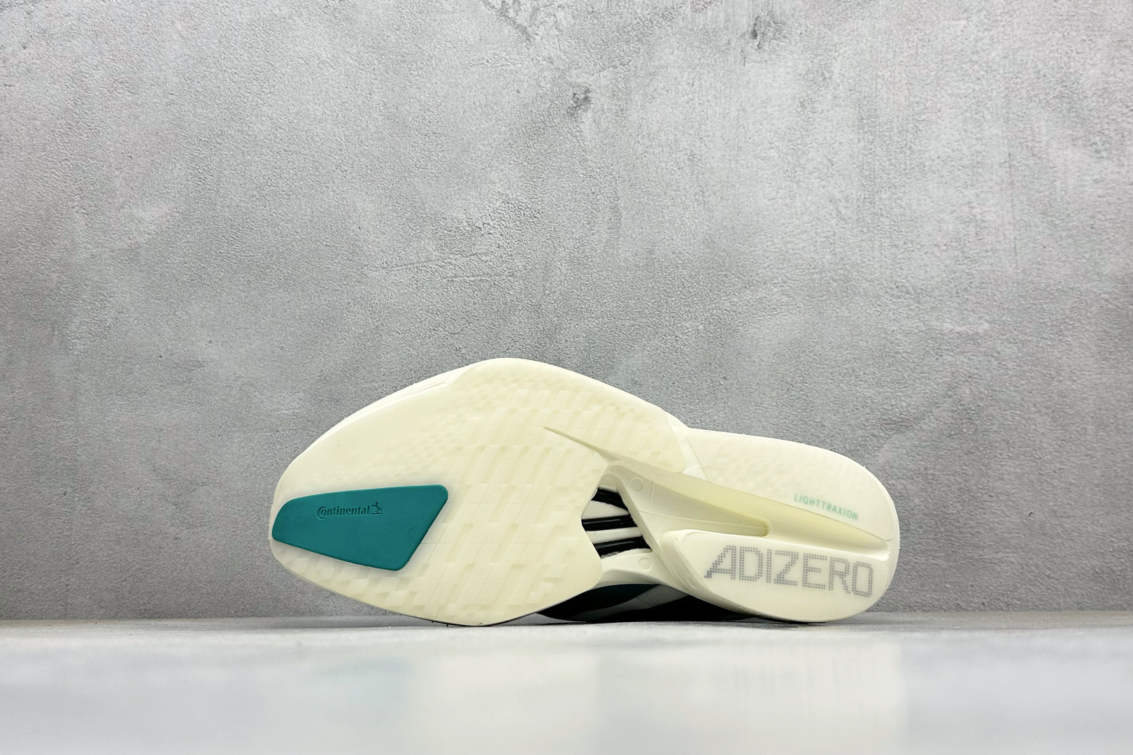 260 Adidas Adizero Pro Evo 4 M 全掌碳板 阿迪超轻透气缓震跑鞋 JR1267