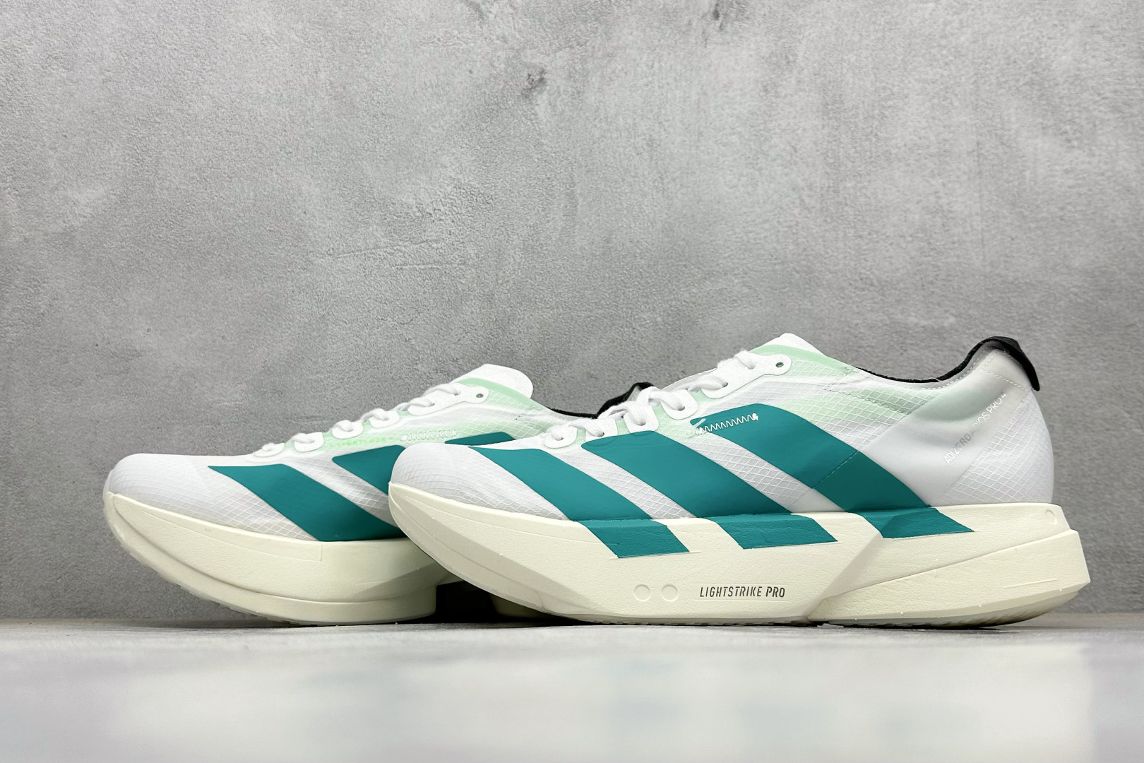 260 Adidas Adizero Pro Evo 4 M 全掌碳板 阿迪超轻透气缓震跑鞋 JR1267