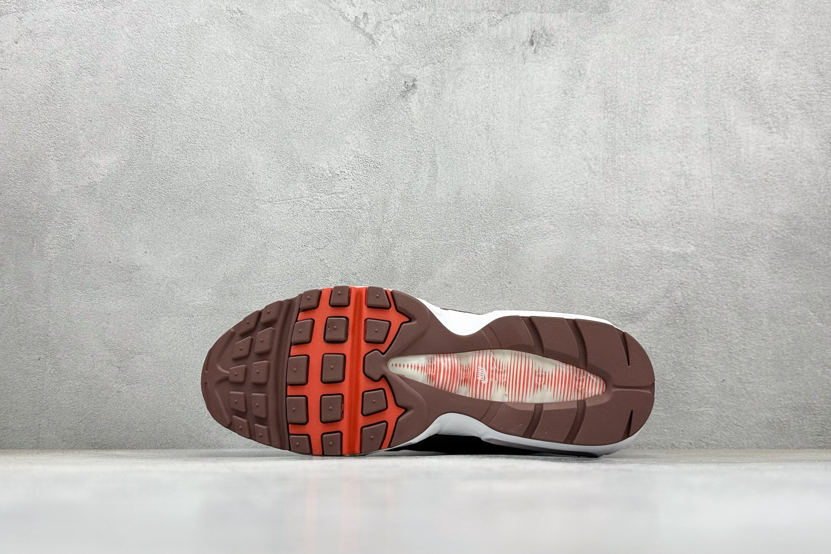 Nike Air 95 复古减震气垫跑鞋 DM0011-005