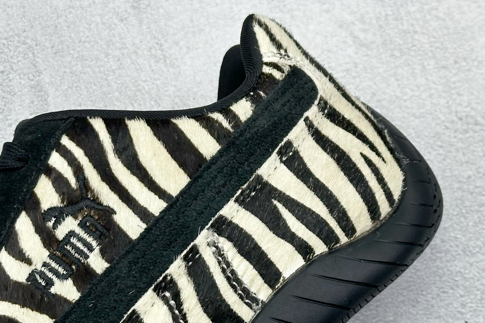 Puma Speedcat Sparco 彪马罗马阿莫尔系列 复古运动休闲赛车跑鞋 403356-01