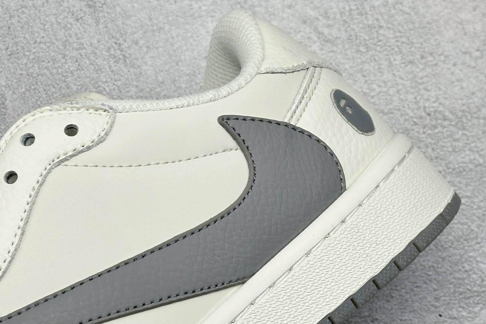 Travis Scott x Fragment Design x Jordan Air Jordan 1 Low SP Bape联名——“白深灰” DM7866-103