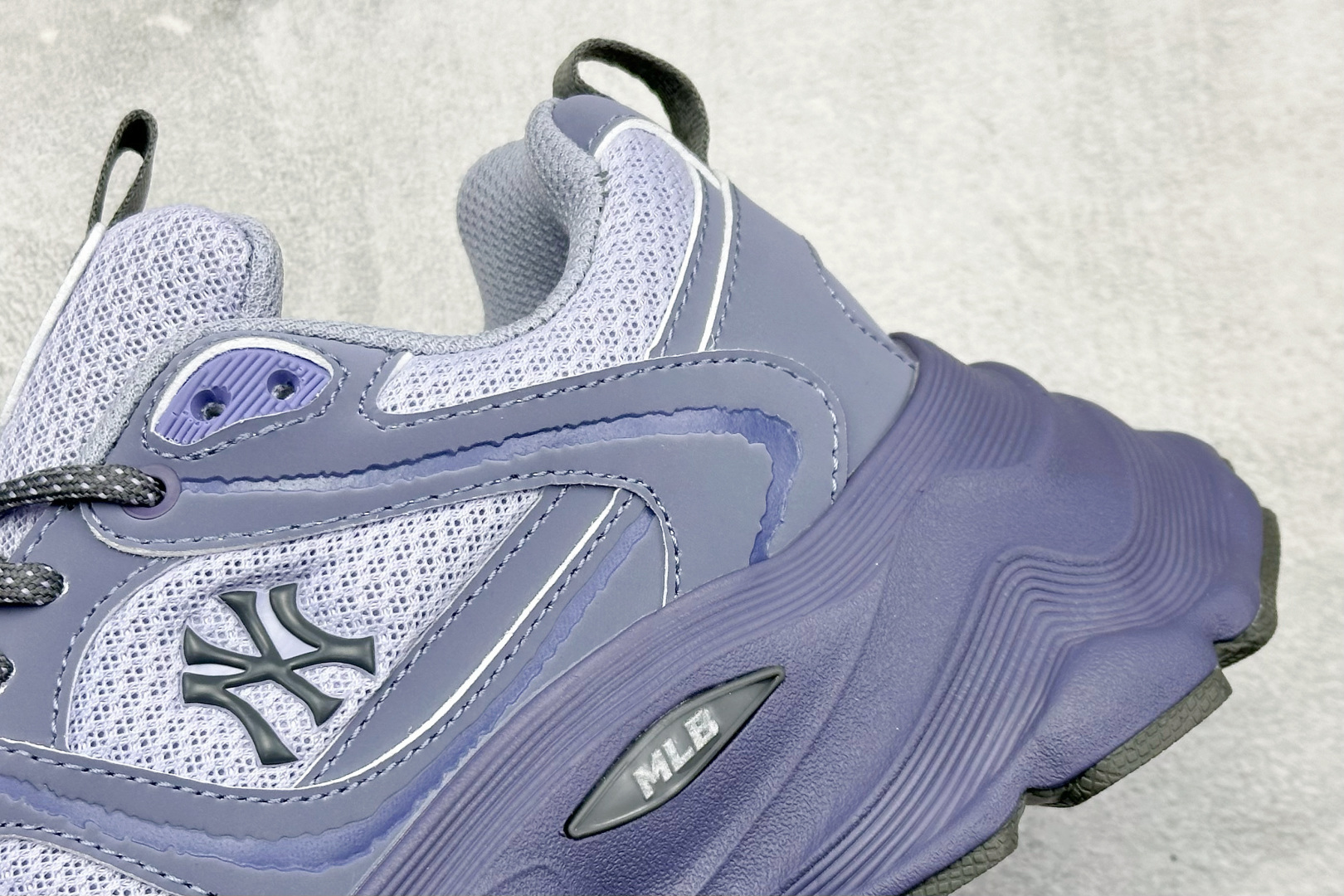 终端放店NY版MLB ChamPChunky SD 纽约洋基队 增高厚底休闲板鞋 货号：3ASHCC35