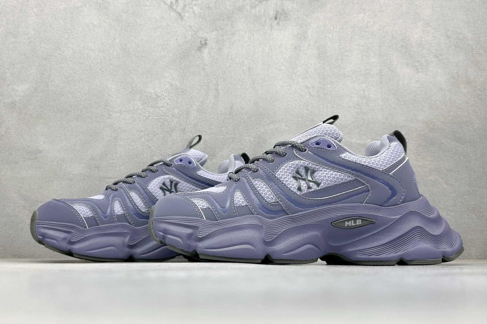 终端放店NY版MLB ChamPChunky SD 纽约洋基队 增高厚底休闲板鞋 货号：3ASHCC35