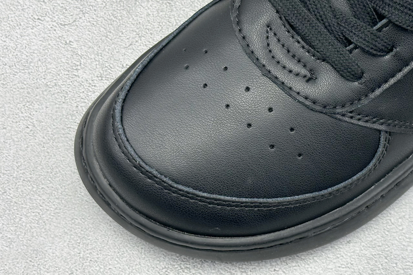 210 S版LOEWE罗意威 Jambo 牛皮革 圆头系带 低帮 板鞋 M816282XBN-1100