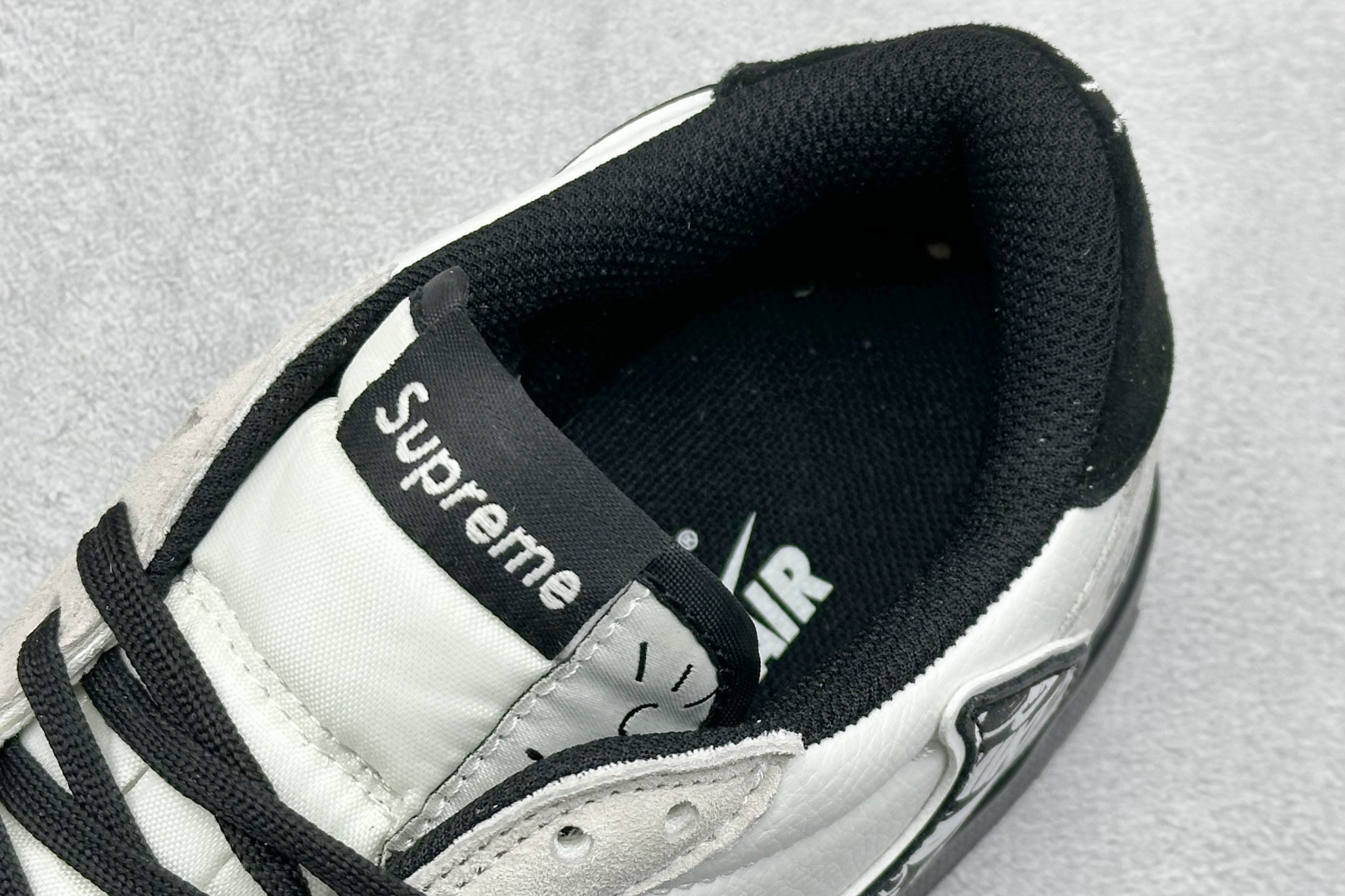 XC版Travis Scott x Fragment Design x Jordan Air Jordan 1 Low SP “Supreme联名——棕黑花勾” DZ5899-032