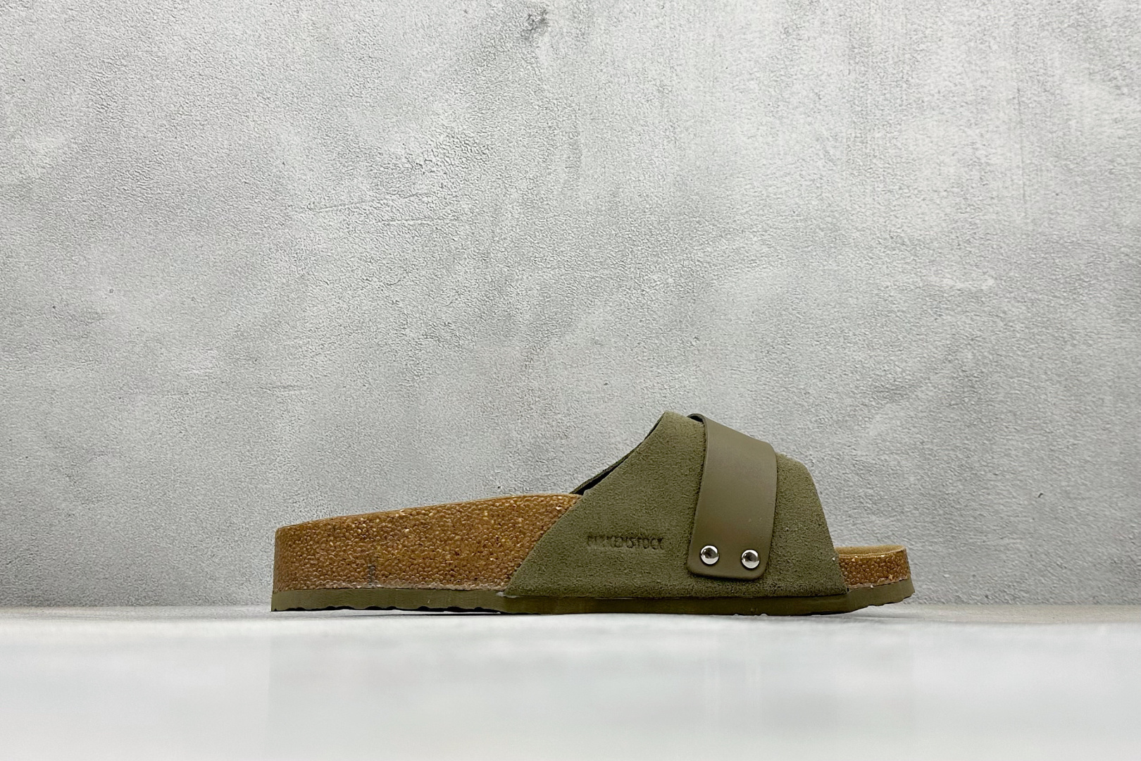 TG版博肯 Birkenstock Boston Suede 系列平底复古软木底休闲拖鞋 1028058-High Quatity Cheap Brand wholesale wholesaler seller Clothes Bags handbags Sneakers Top Fashion Clothing Shoes from China Factory Chinese suppliers best Quality Beautiful Price TG版博肯 Birkenstock Boston Suede 系列平底复古软木底休闲拖鞋 1028058