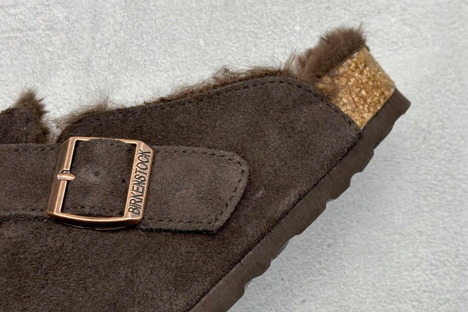 200 Birkenstock 博肯半拖加绒系列 代工厂工艺 品质看得见 London-Shearling内里羊毛 0560773-Chinese UA Cheap High Quatity Brand Clothes Bags handbags Sneakers wholesale wholesaler seller from China Factory suppliers Fashion Clothing Shoes best Quality Beautiful Price 200 Birkenstock 博肯半拖加绒系列 代工厂工艺 品质看得见 London-Shearling内里羊毛 0560773