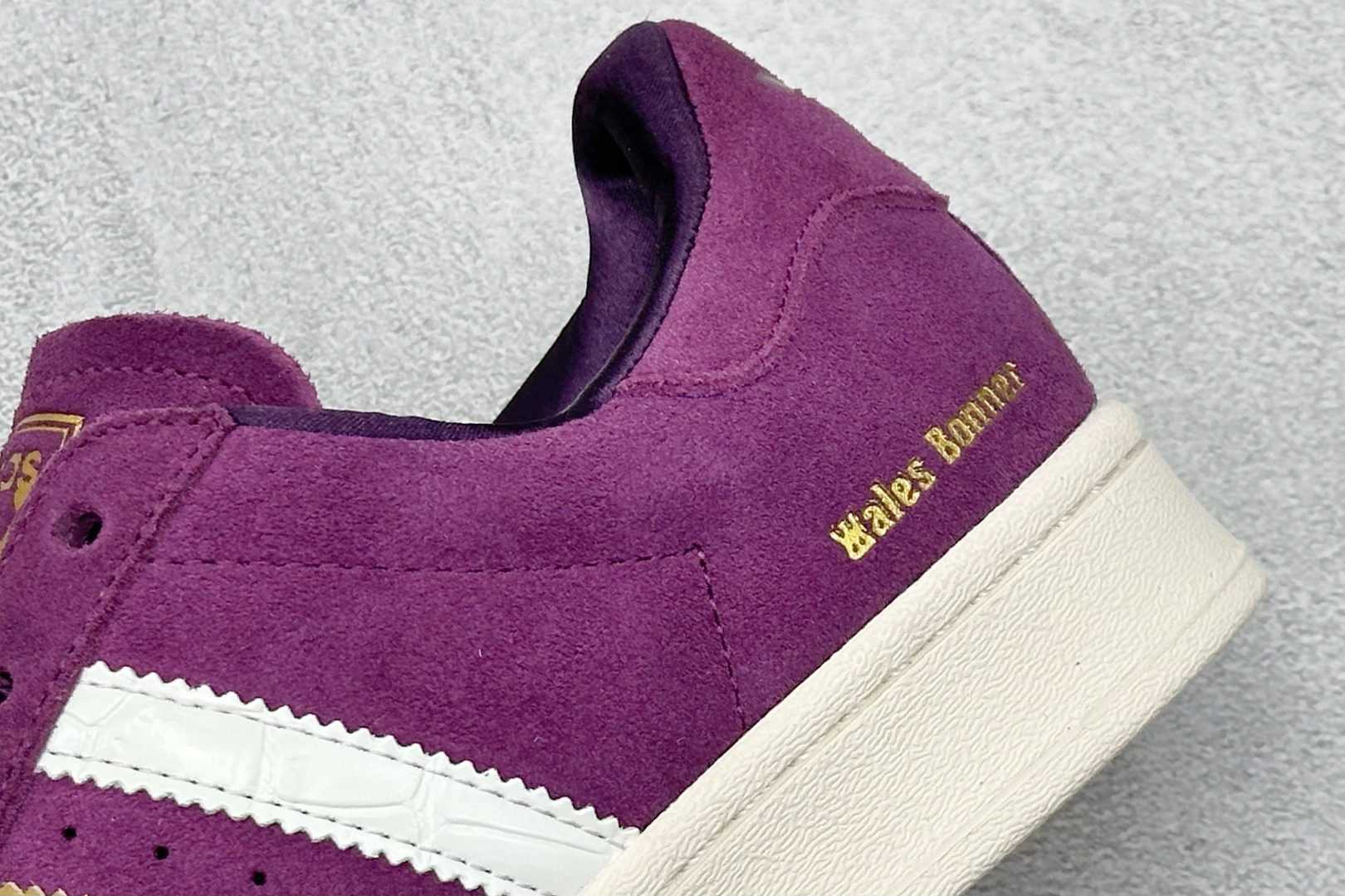 160 Adidas Originals x Wales Bonner Jabbar 阿迪时尚舒适低帮休闲板鞋 JR0271