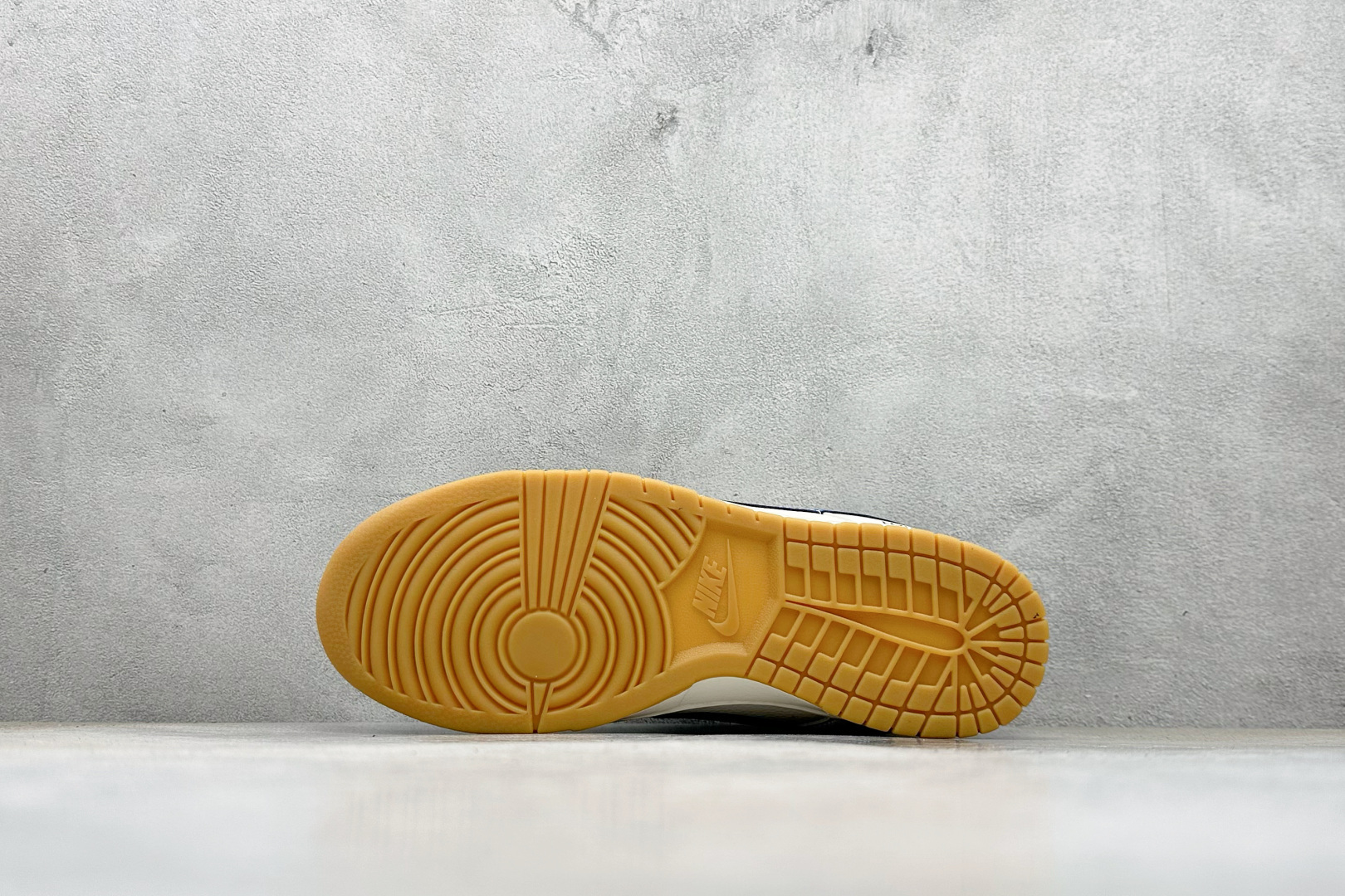 Nike SB Dunk Low LV联名 米黑篮生胶 周年高端定制 低帮休闲板鞋 JP1628-003