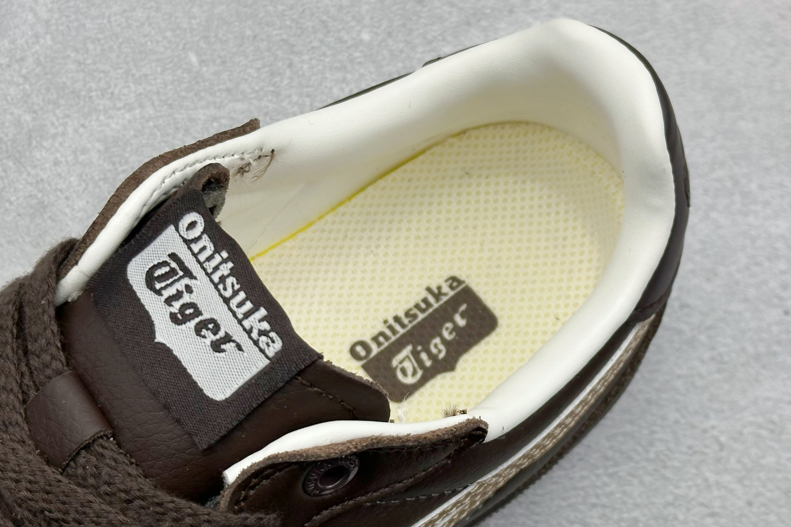 180 ASICS OnitsukaTiger/鬼塚虎 Tokuten Chunk 厚底休闲鞋 1183C426-700