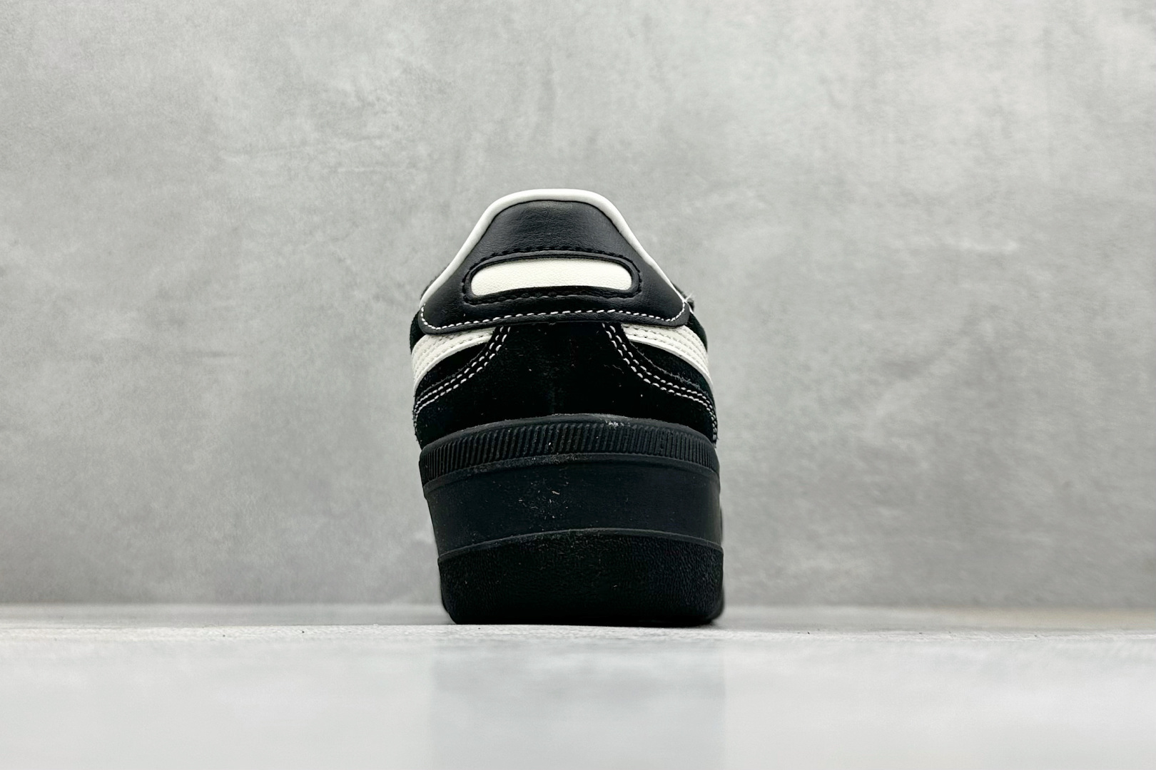 180 ASICS OnitsukaTiger/鬼塚虎 Tokuten Chunk 厚底休闲鞋 1183C426-300