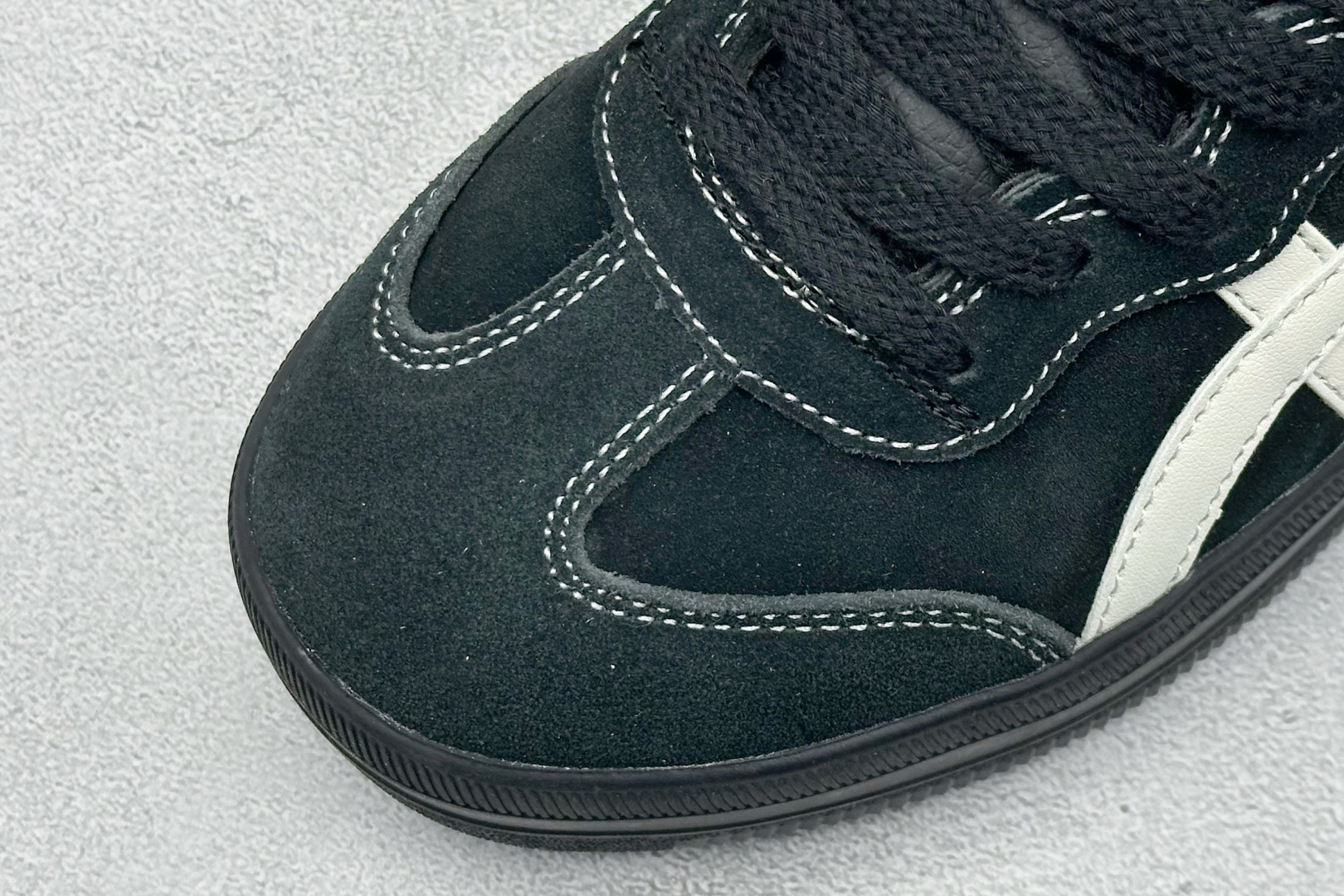 180 ASICS OnitsukaTiger/鬼塚虎 Tokuten Chunk 厚底休闲鞋 1183C426-300