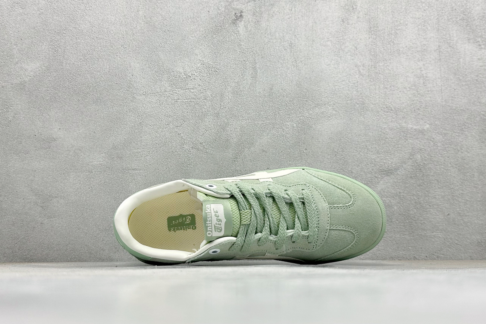 180 ASICS OnitsukaTiger/鬼塚虎 Tokuten Chunk 厚底休闲鞋 1183C561-001