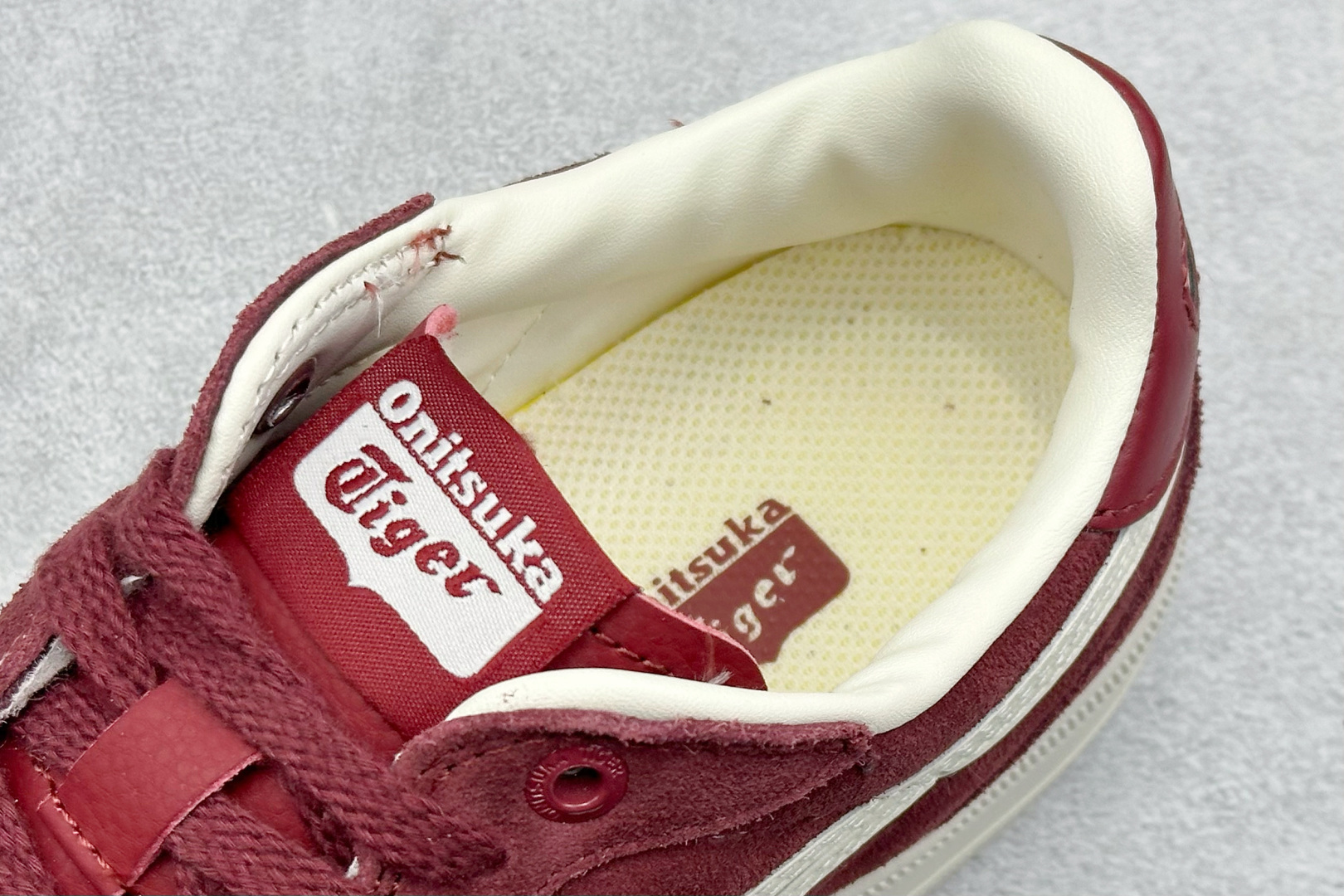 180 ASICS OnitsukaTiger/鬼塚虎 Tokuten Chunk 厚底休闲鞋 1183C526-600