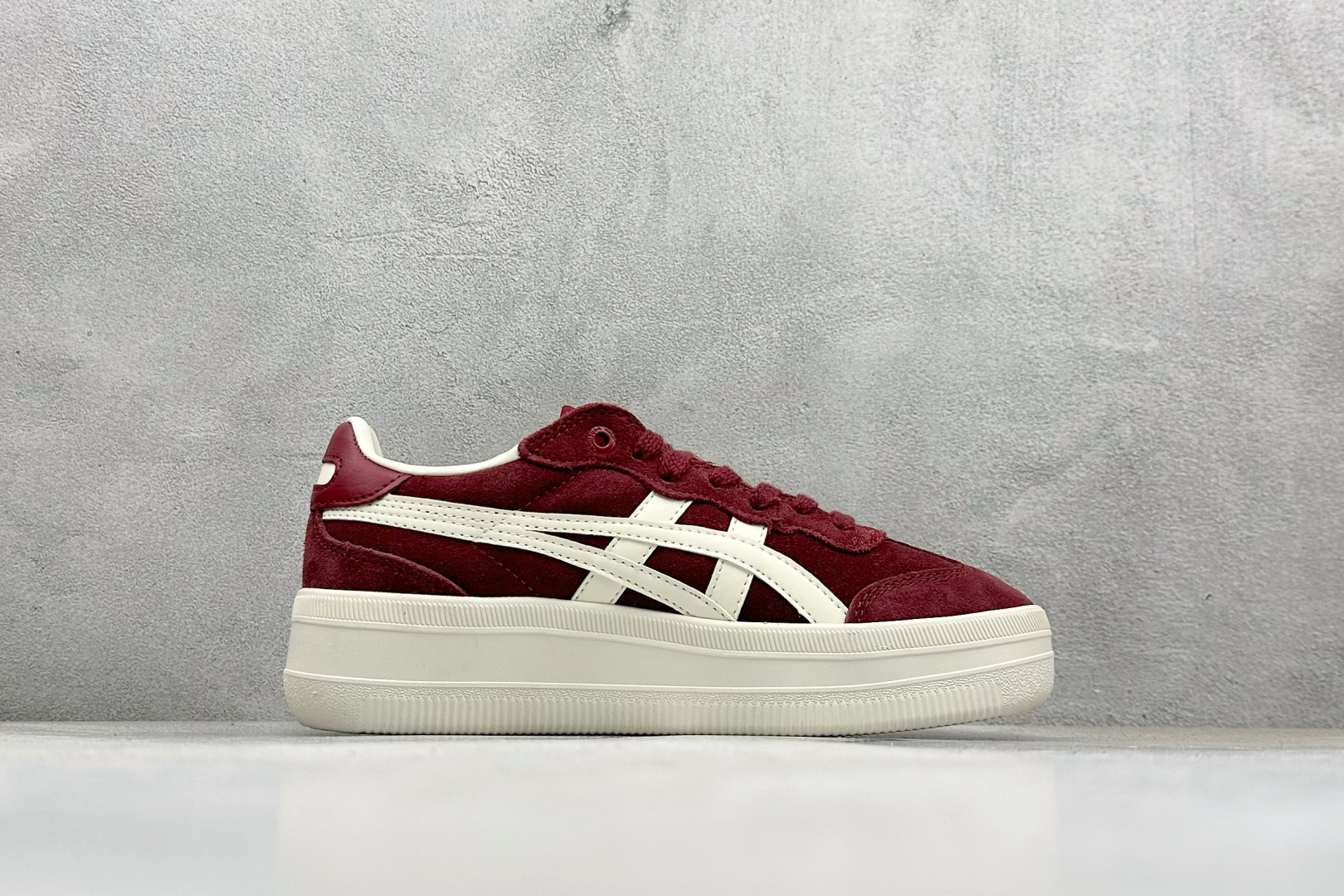 180 ASICS OnitsukaTiger/鬼塚虎 Tokuten Chunk 厚底休闲鞋 1183C526-600