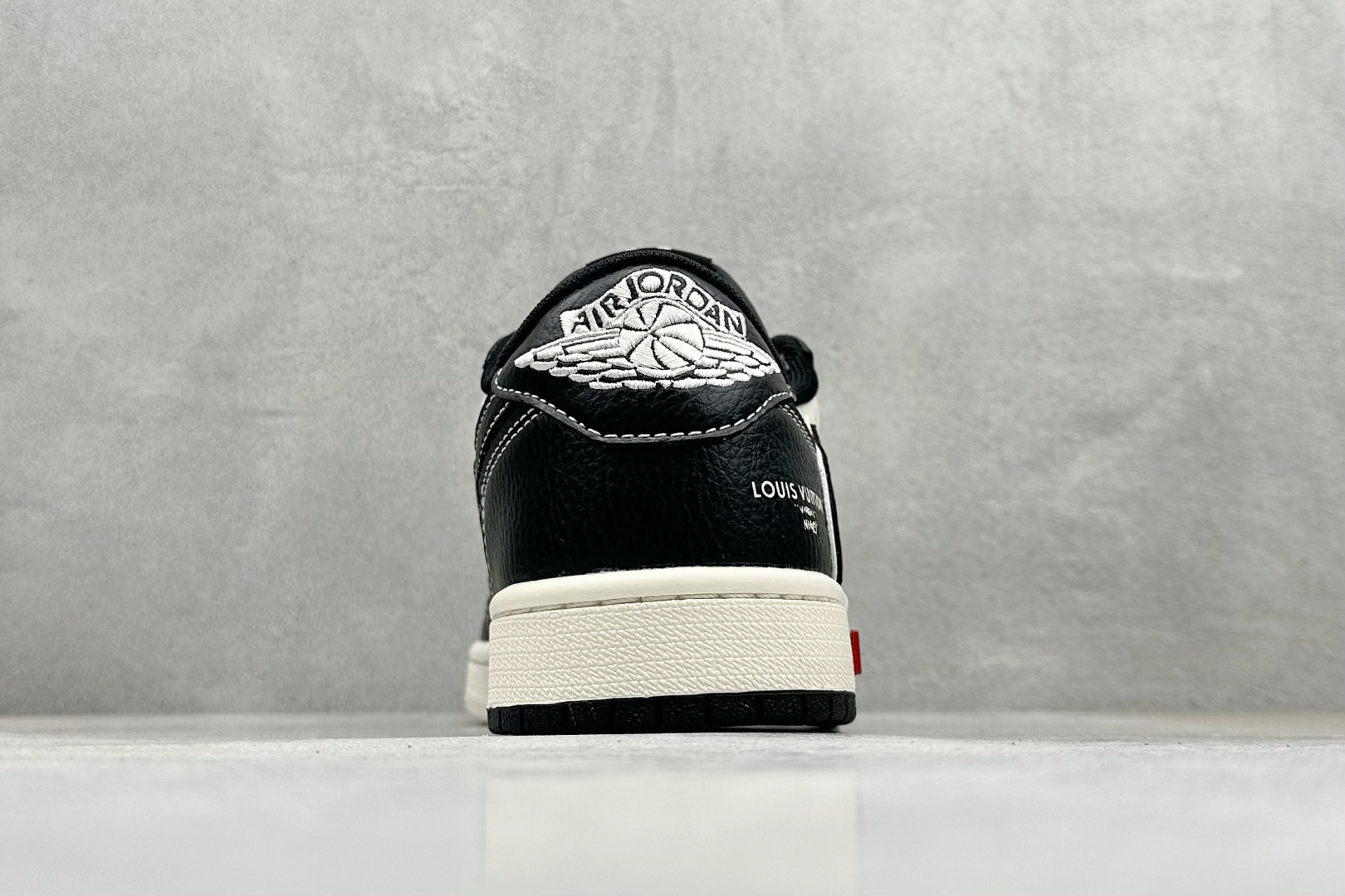 XC版Travis Scott x Fragment Design x Air Jordan 1 Low SP AJ1 乔1LV联名 双拼黑荔纹 低帮文化休闲板鞋 CX5050-Y31