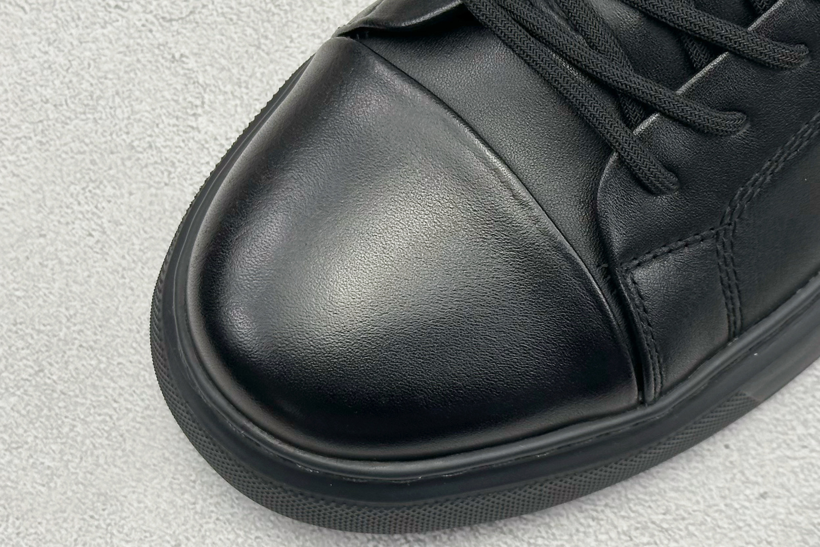 300 Ecco 爱步柔酷7号系列透气防水百搭休闲板鞋 470364-010