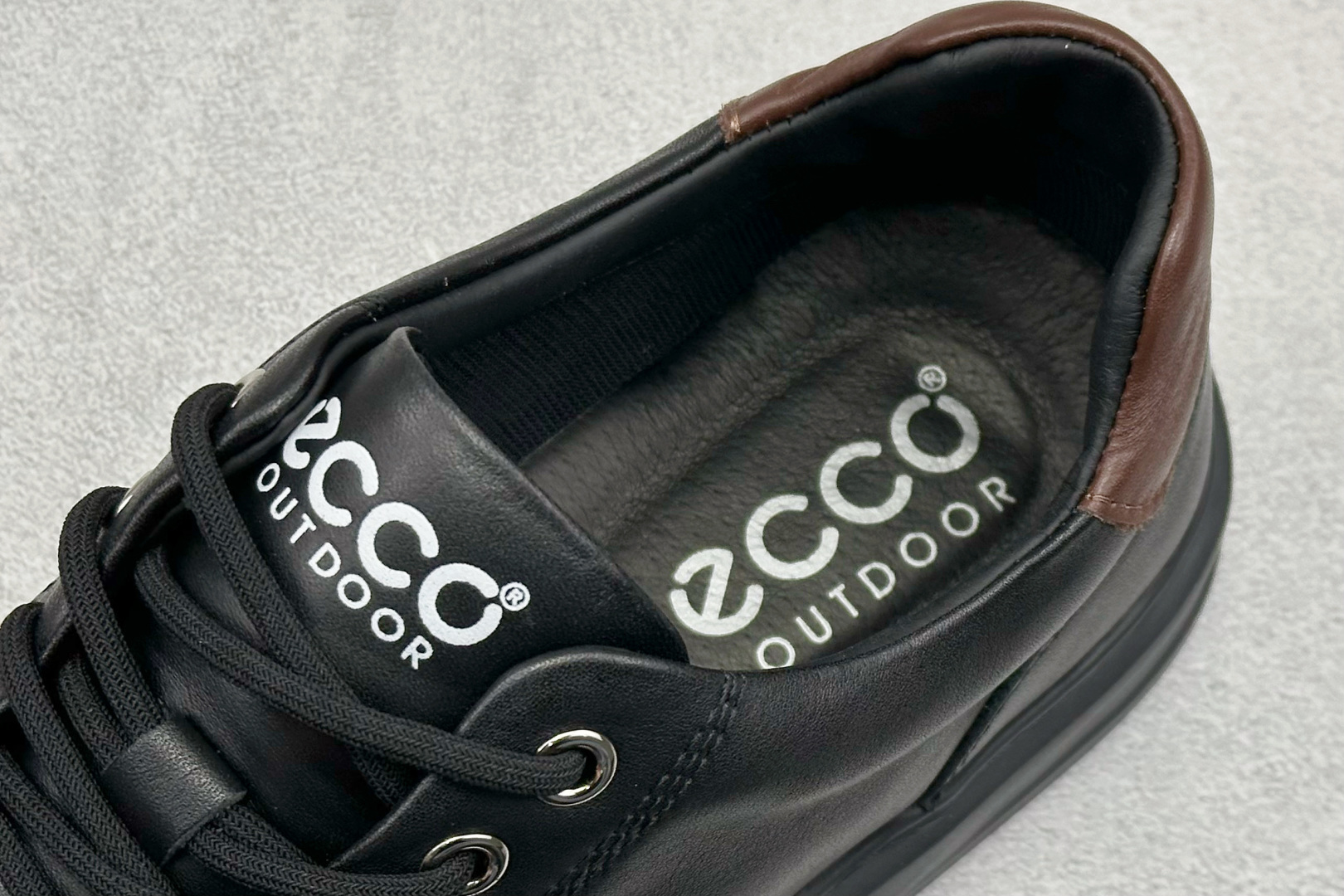 300 Ecco 爱步柔酷7号系列透气防水百搭休闲板鞋 470364-010