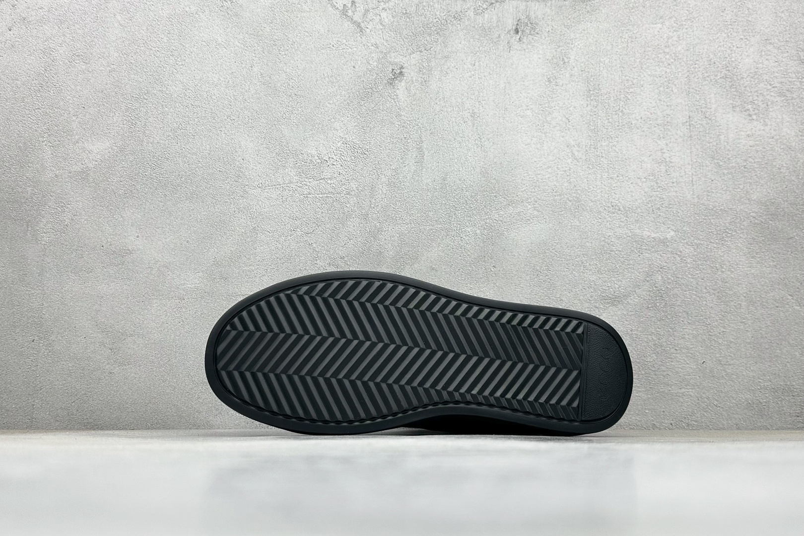 300 Ecco 爱步柔酷7号系列透气防水百搭休闲板鞋 470364-010