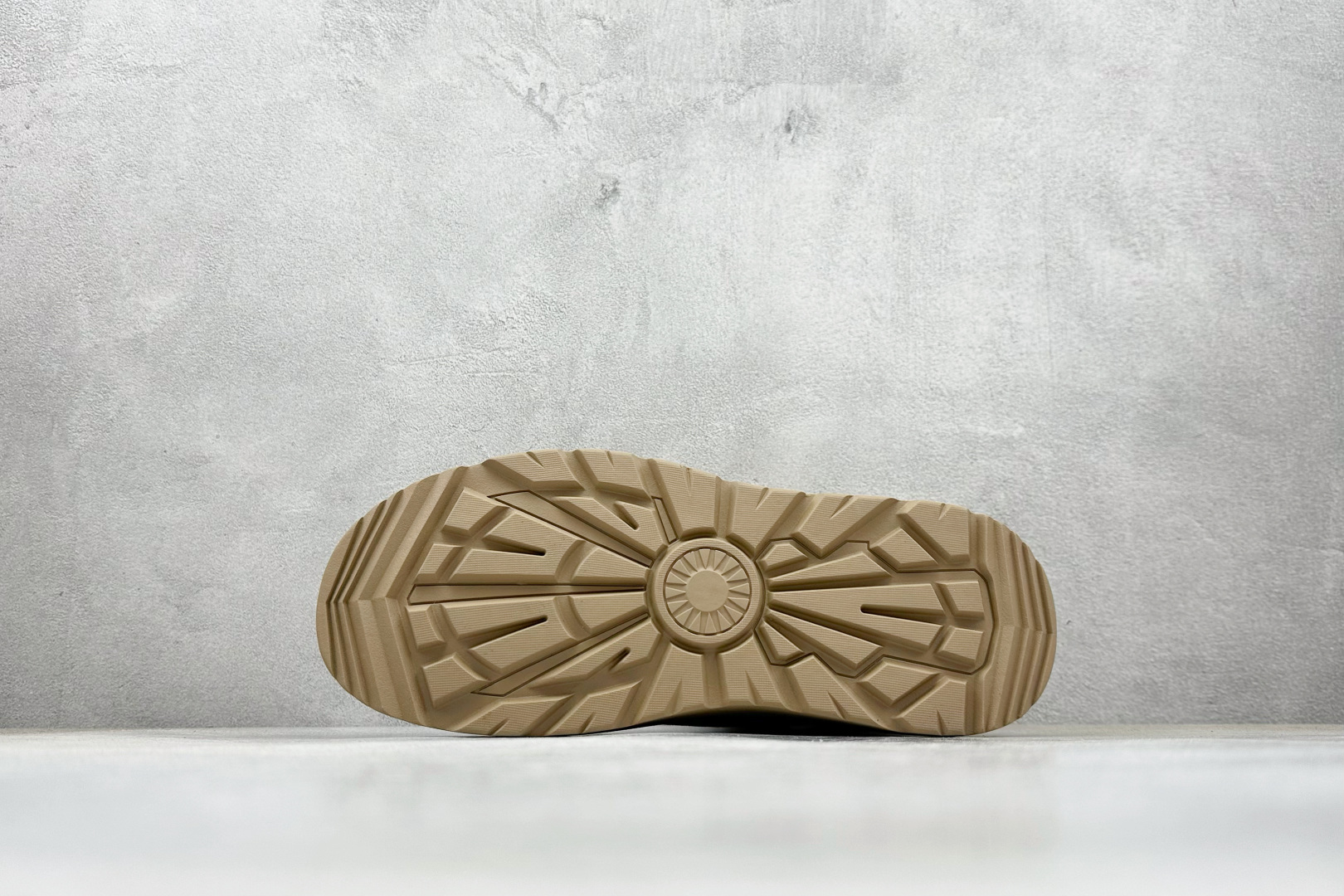 280 UGG Tasman Weather Hybrid 塔斯曼混合系列 2025ss秋冬新品 男士高帮厚底轻量休闲马丁靴 U9807