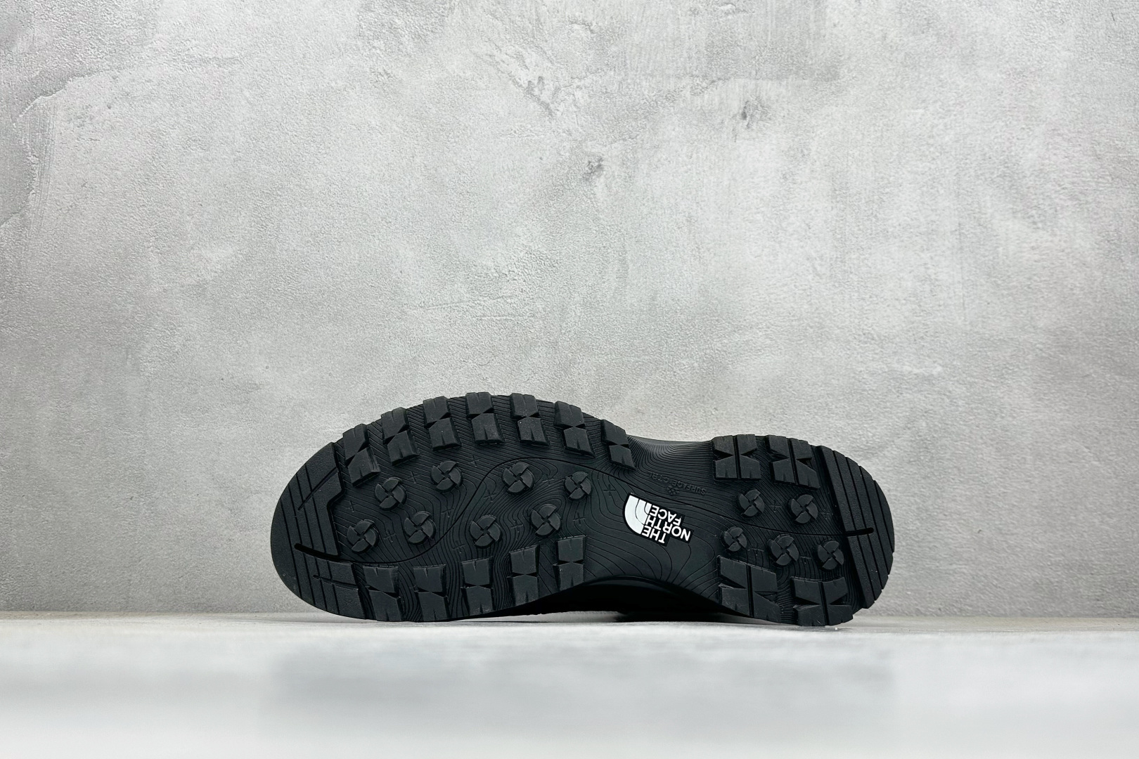 240 TheNorthFace 北面 中帮防泼水机能户外靴 NFOA8AD94QI-0A83