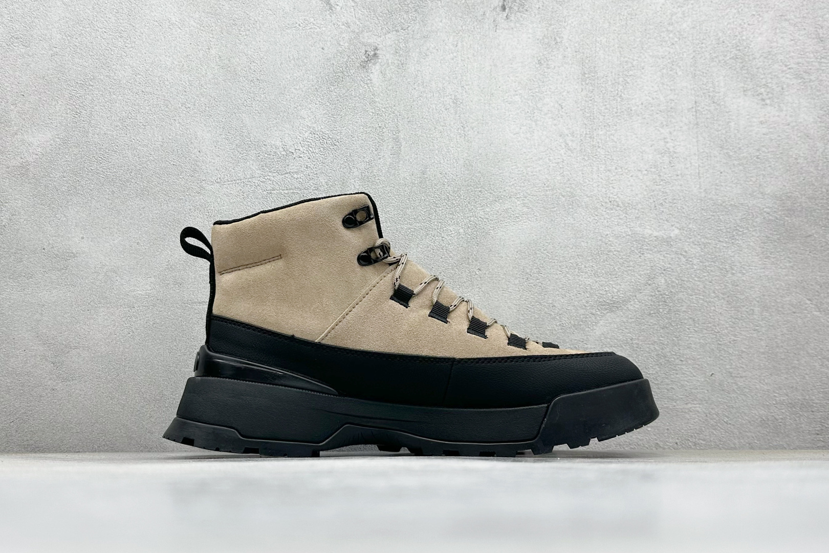 240 TheNorthFace 北面 中帮防泼水机能户外靴 NFOA8AD94QI-0A83