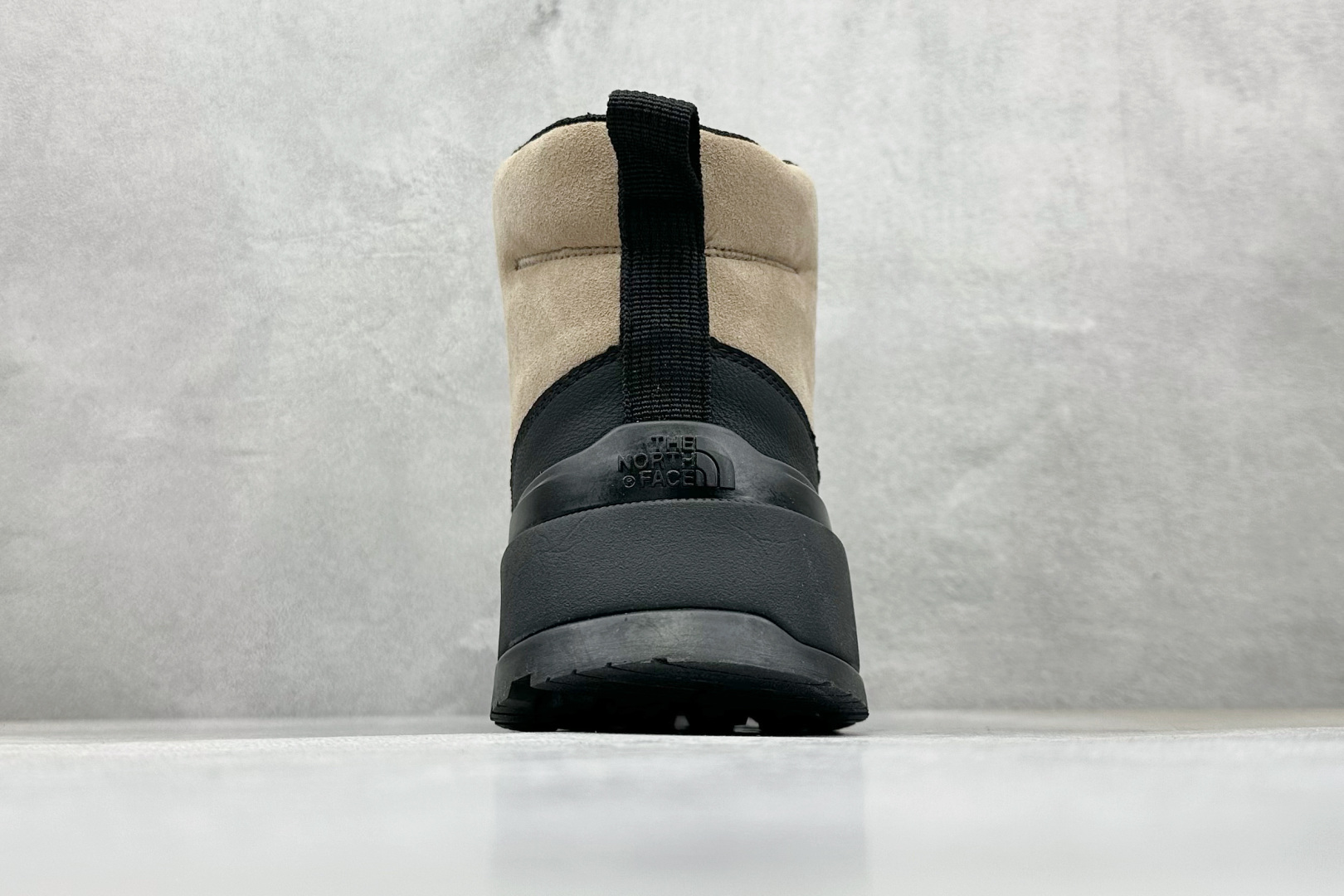 240 TheNorthFace 北面 中帮防泼水机能户外靴 NFOA8AD94QI-0A83